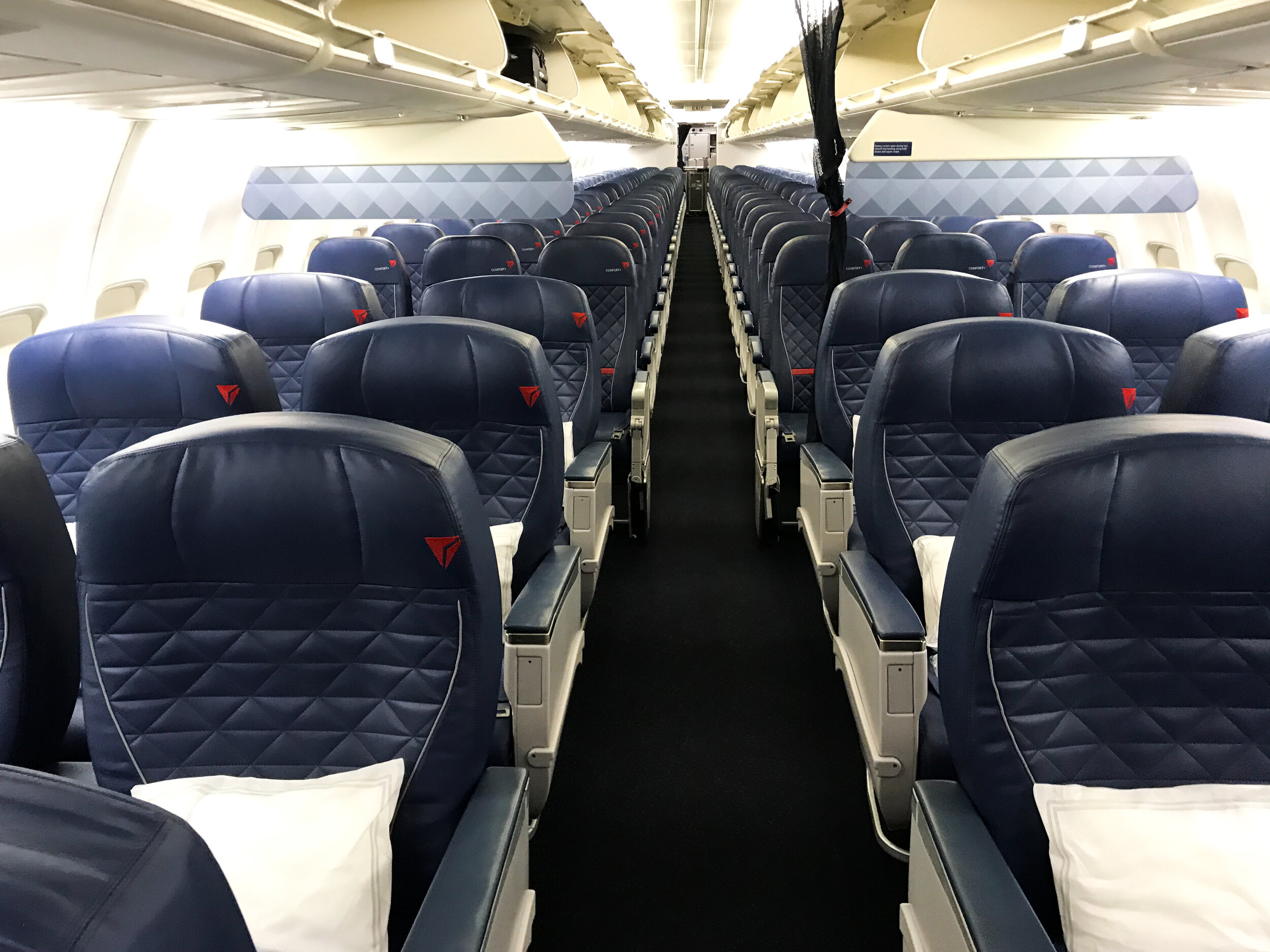 Delta First Class 737 800 Los Angeles Las Vegas