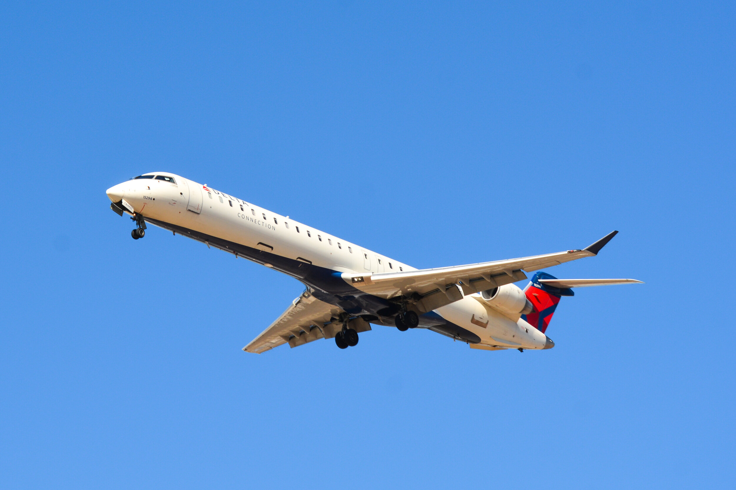 Delta Connection Bombardier CRJ-900 