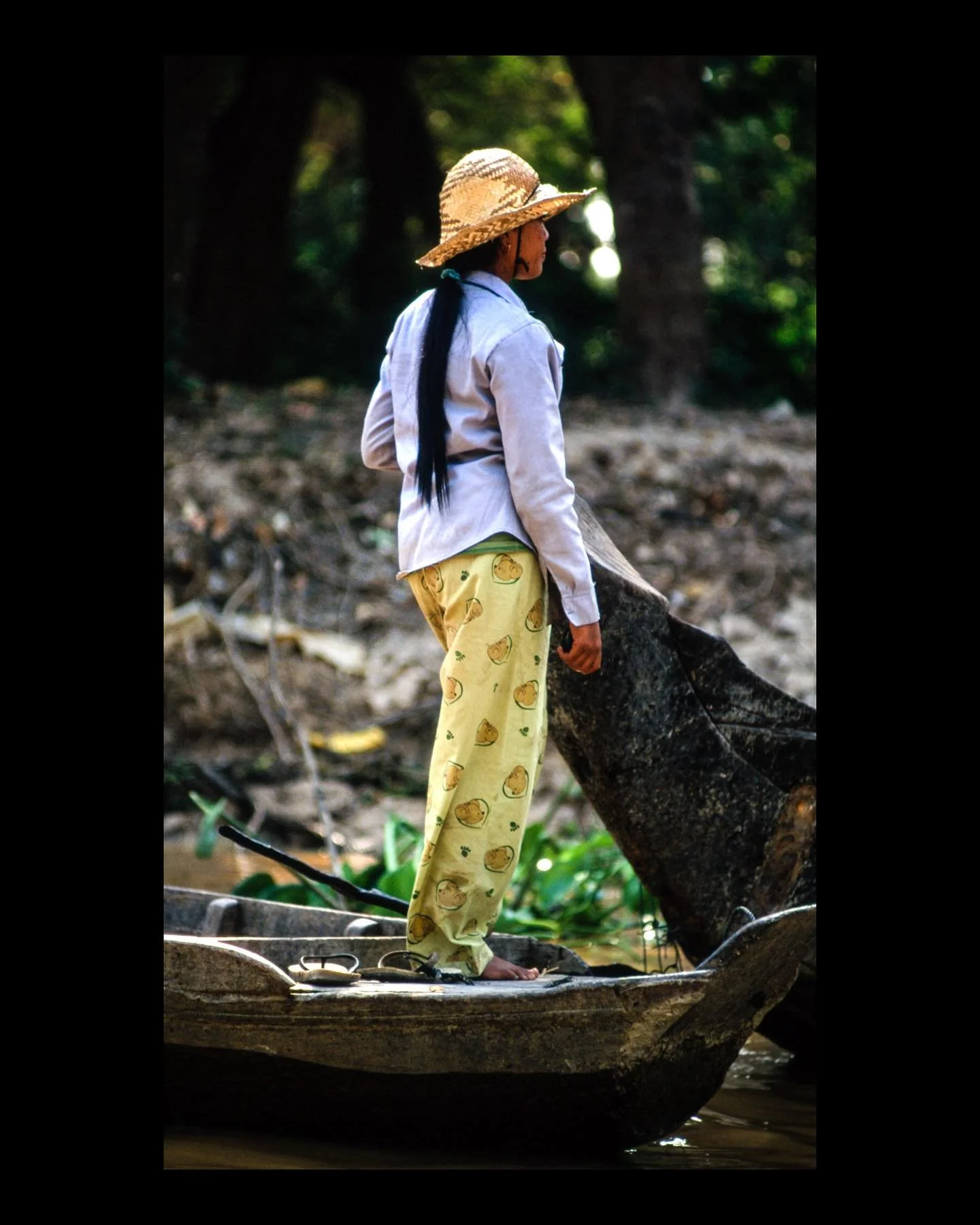 Fishing Village, Cambodia

Throwback to a time when I was in Cambodia and when I was shooting film. 

My friend and I had engaged our driver / guide to take us to to Tong Lei Sap lake and along the way we passed many small fishing villages that exist