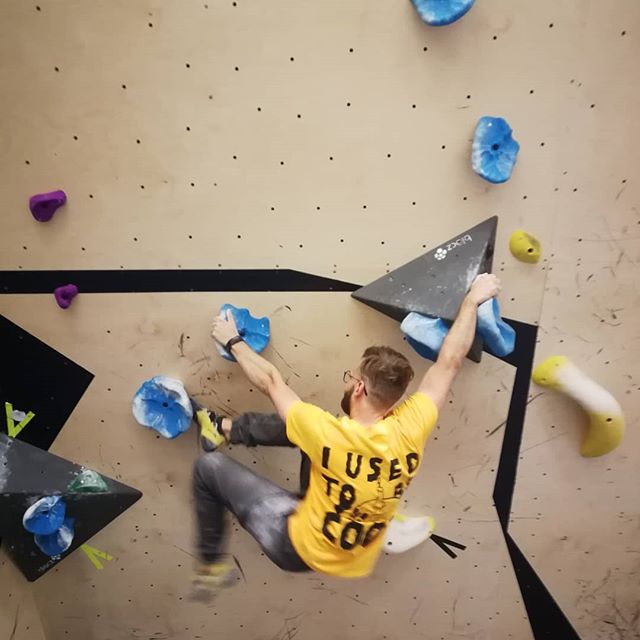 A couple of lowbrows testing out the new climbing gym in Bergen @bergenklatresenter - congrats, Lowbrow approved! .
.
#boulderapparel #bouldering #boulderclothes #climbingapparel #tshirtdesign #tshirtillustration #lowbrowbrand #bergenklatresenter #bergen #norway #norwegiandesign