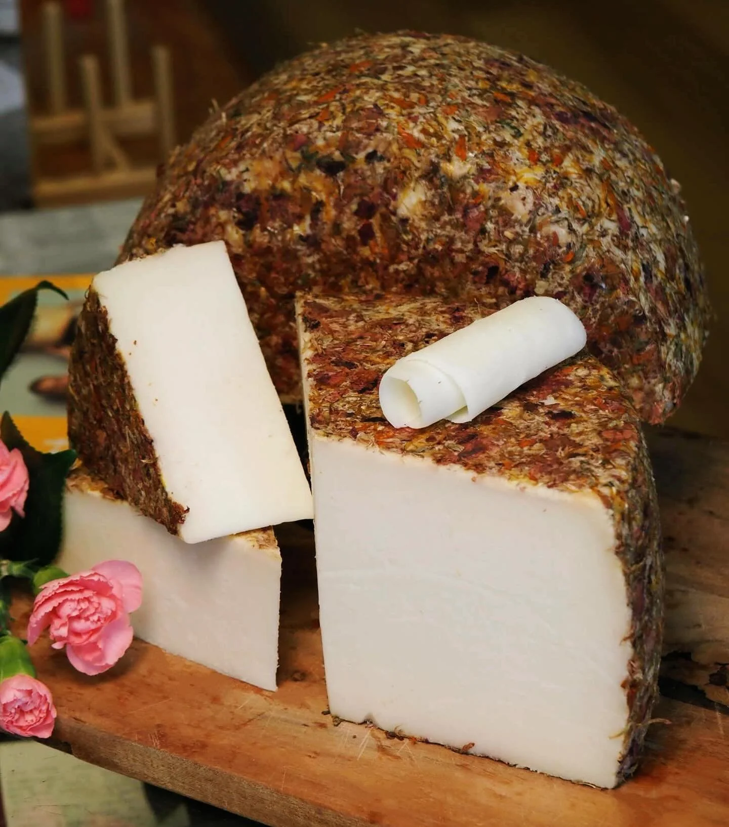 Meet one of the prettiest cheeses in our cabinet: Queso de Cabra con Flores 💐

A gorgeous goat cheese rolled in edible flowers. It&rsquo;s creamy, a touch tangy, and looks truly stunning on a platter!

📍 16 Haynes Street, Kalamunda 🌿