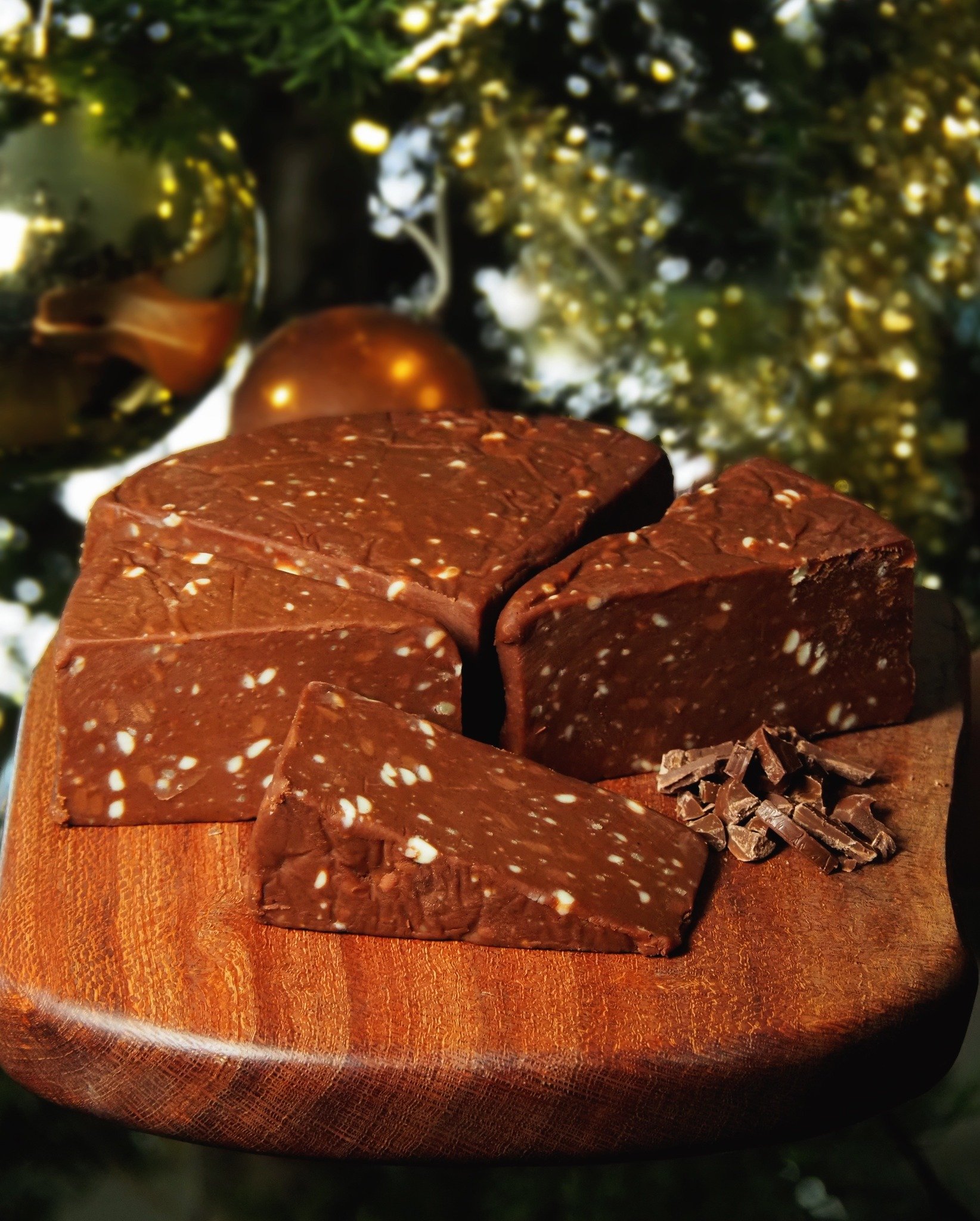 🧀🍫 This cheese brings a whole new meaning to a dessert cheeseboard 🧀🍫

 Cheesemas is back! And boy do we have an absolute winner for Day 1! 🎄⭐

A chocolatey twist on an English classic, Chocolat is Wensleydale cheese blended with milk, dark and 