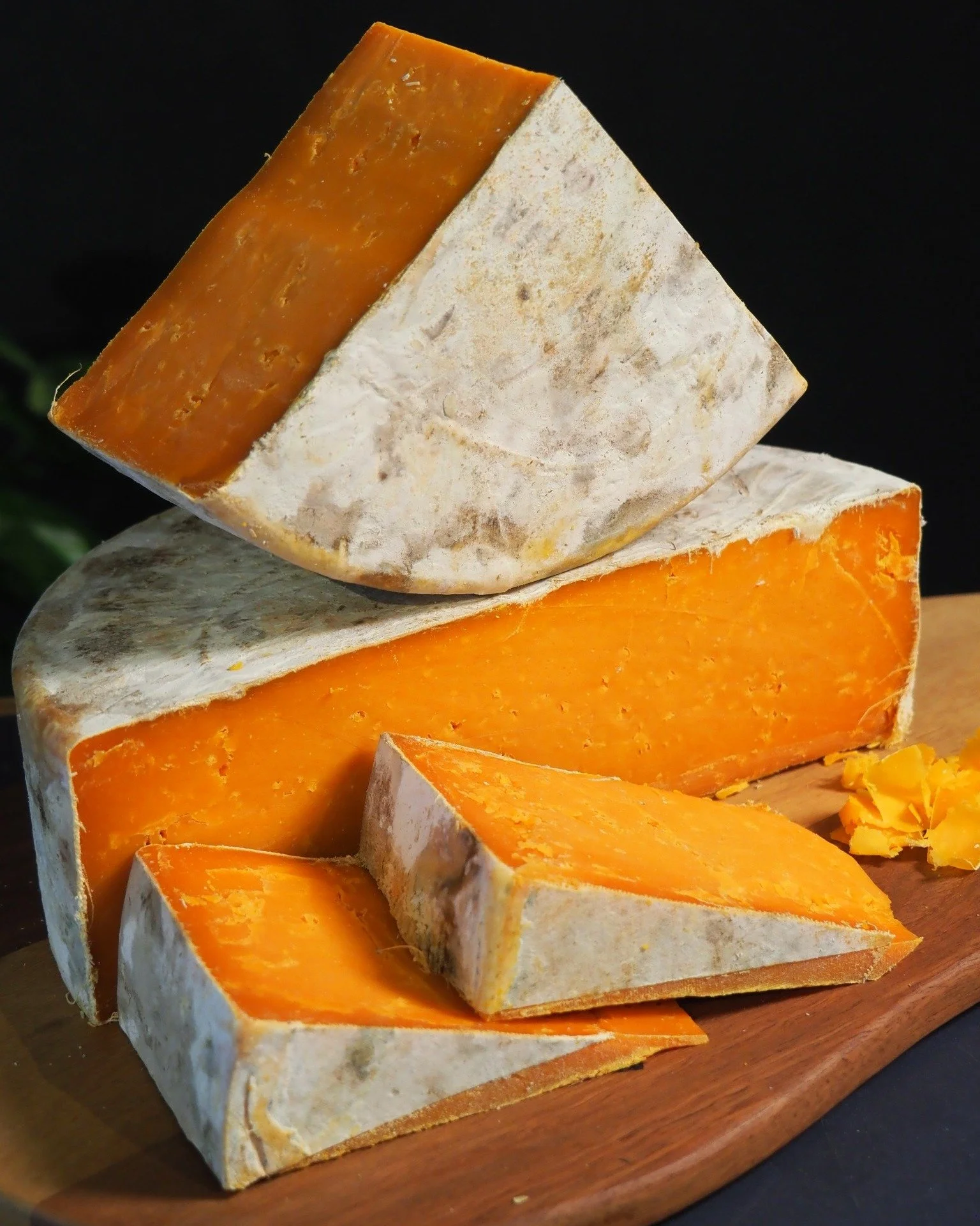 If you&rsquo;ve only ever had regular Red Leicester, consider this your sign 👀🧀

Firm, robust and glowing that beautiful orange thanks to annatto seed, Aged Red is a step-up in flavour from the classic version. Clothbound for an extra earthy depth,