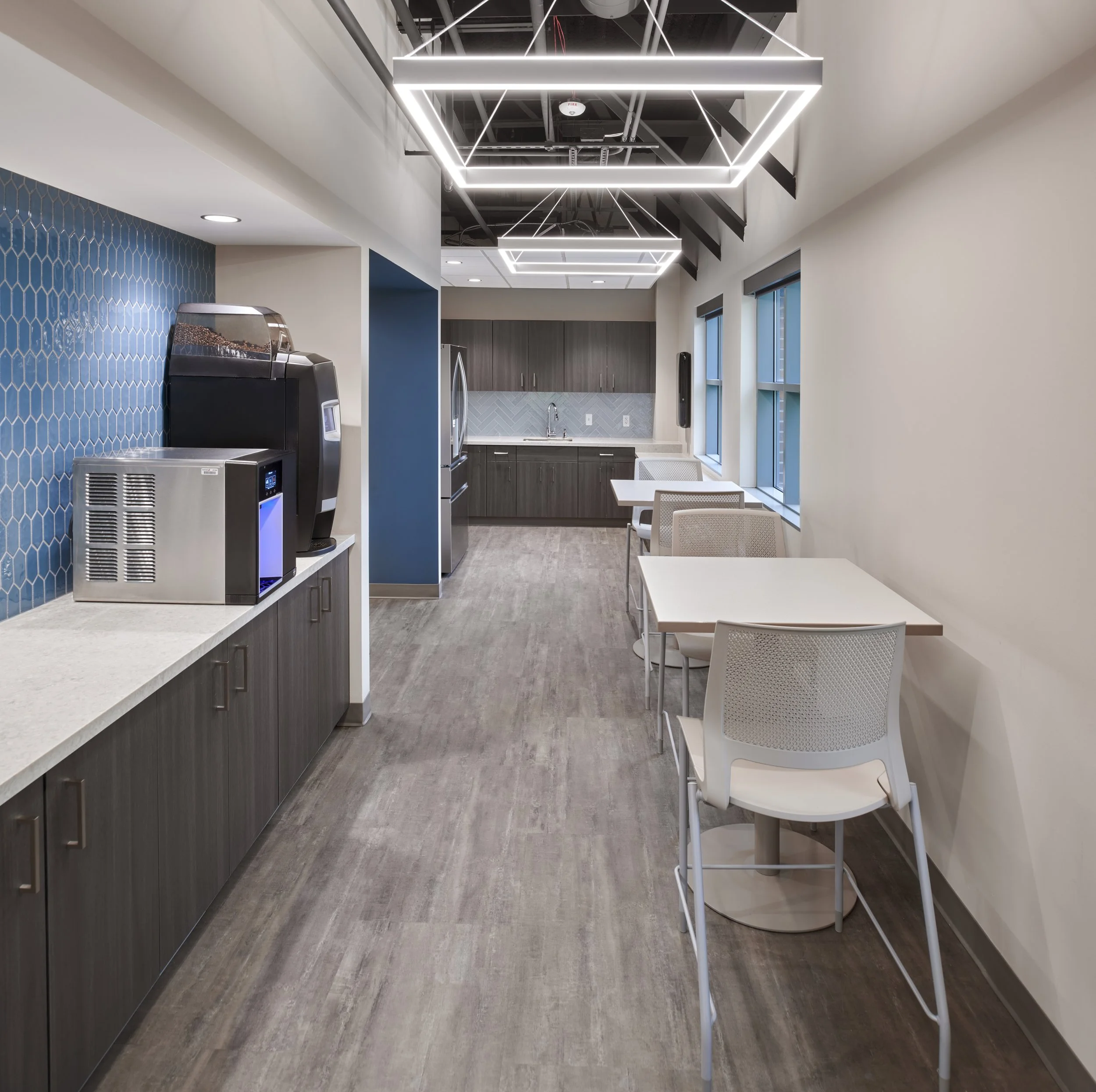 Kitchen_4.jpg