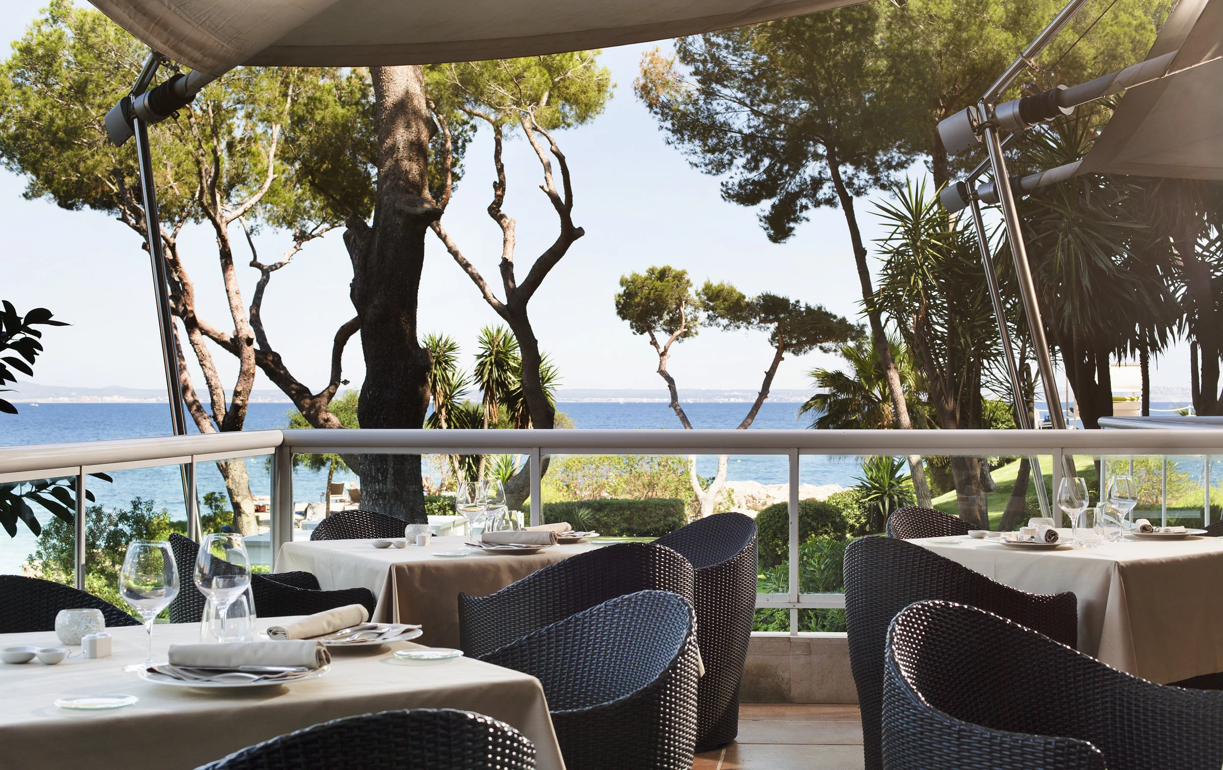 305GranMeliadeMar-Perseo_Restaurant_Terrace.jpg