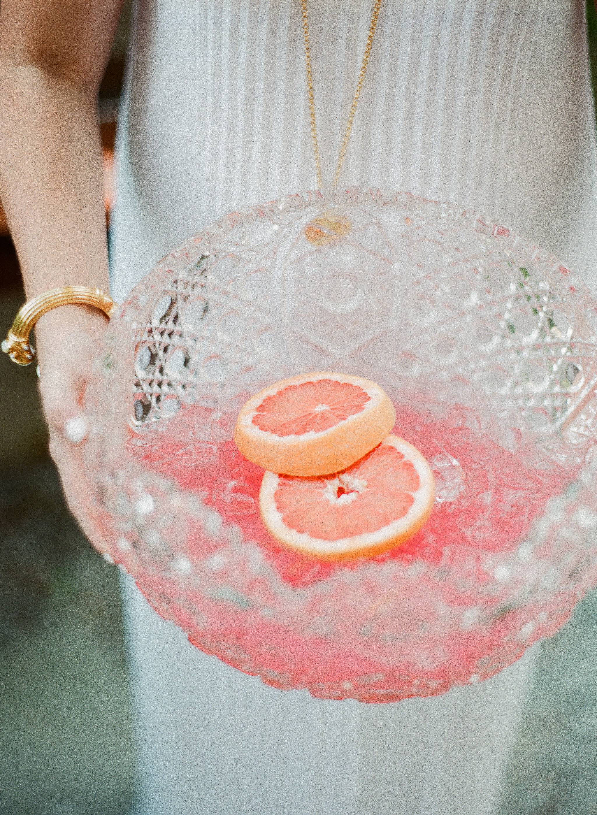 “ Vibrant Porch Party ” Photography by Julie Livingston and Anne Rhett .