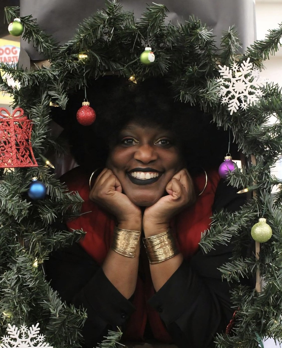 Linda Davis, Savannah