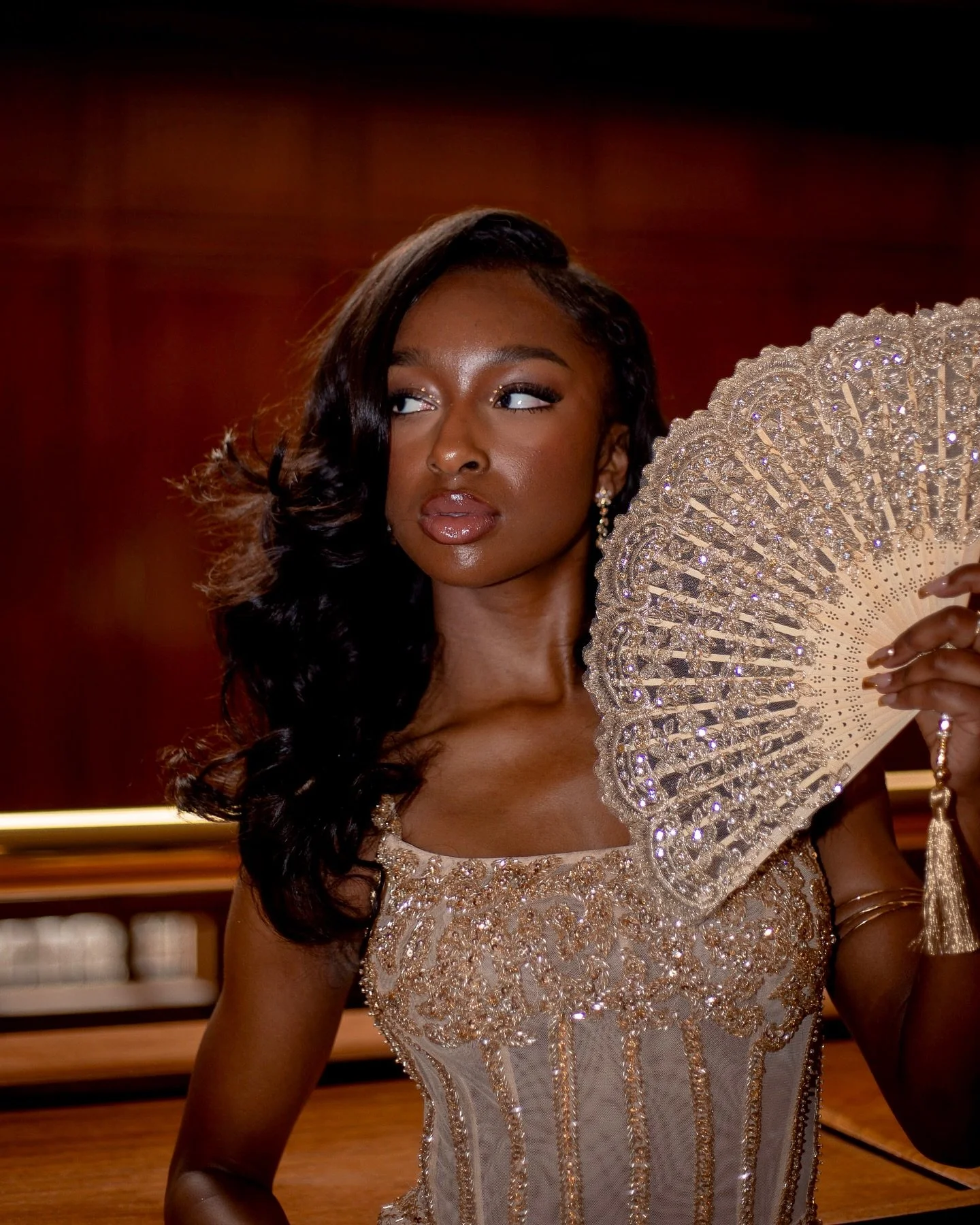 and another moment because it&rsquo;s drippnnn goldddd 🍯✨