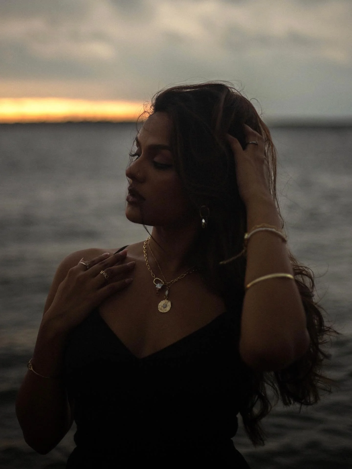 divine feminine energy is a scorpio photographing another scorpio 🖤 inspired by my fav photographer @estherscanon ✨