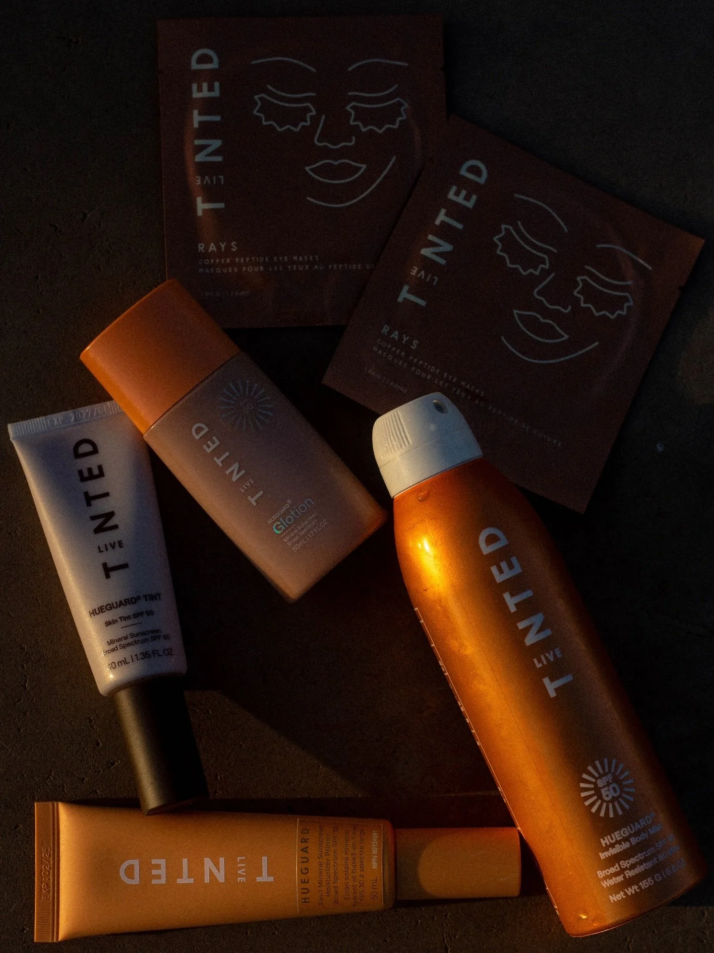 recent work @livetinted 🧡 

sporadically shot these on a random tuesday when i was cramping real hard (that time of the month) and thought lemme go to the pool sunbath and just journal my heart out but the longer i just sat at the pool the sun and l