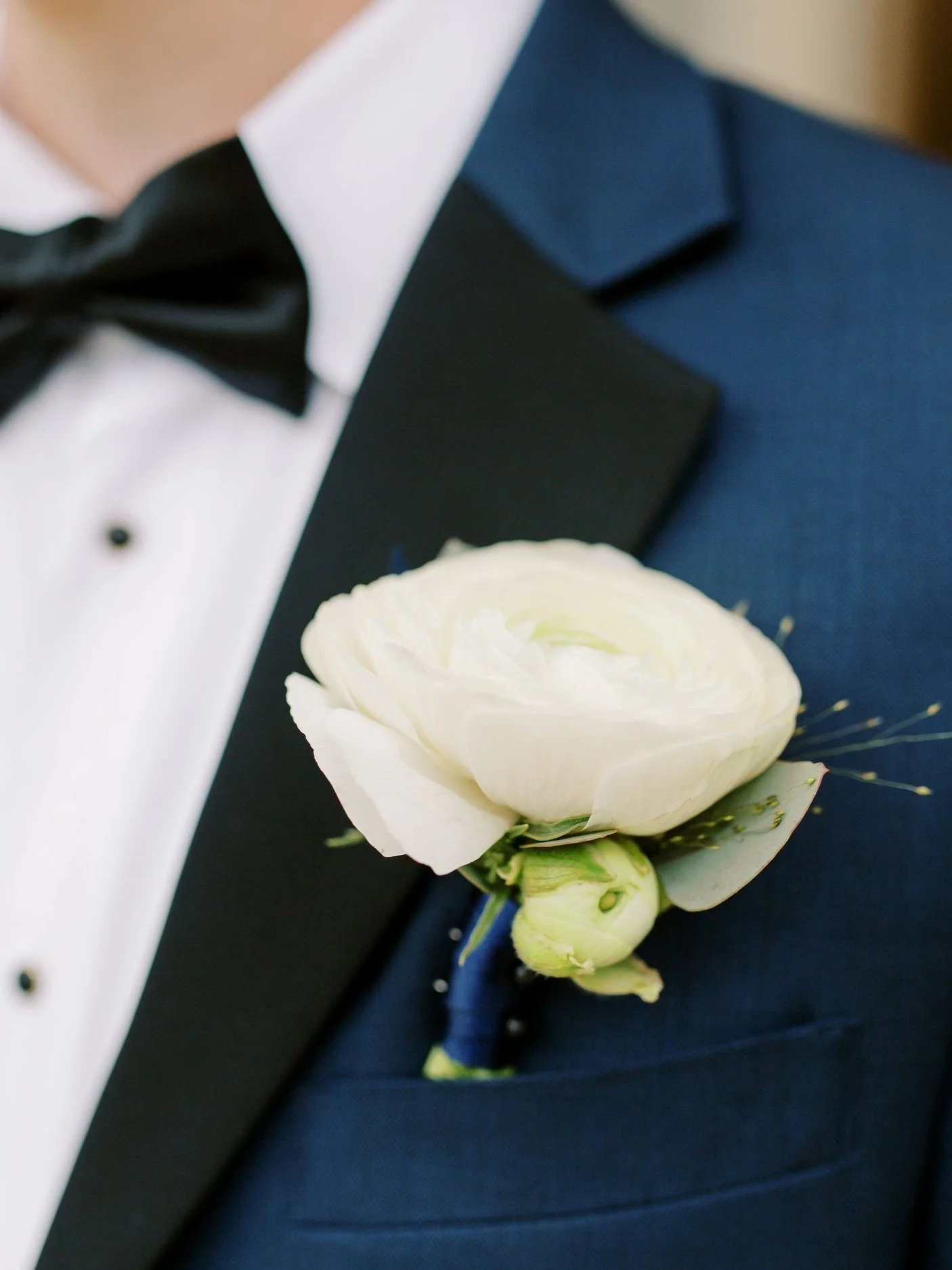 Boutonniere- Sage & Cream