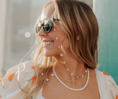 Mauve Pearl Sunglasses Chain
