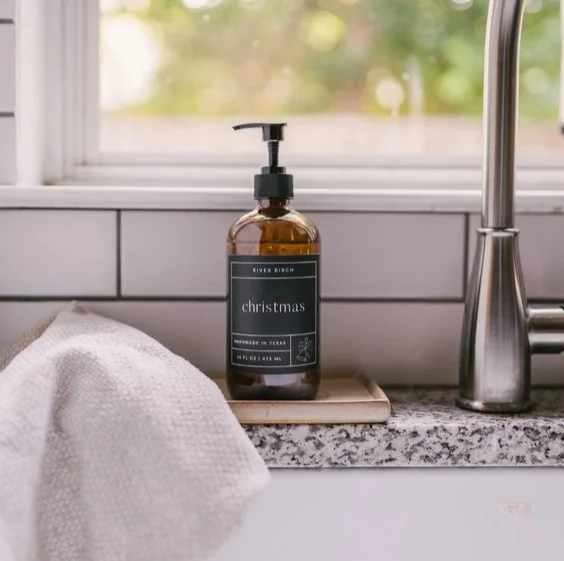 Christmas - 16 oz Amber Glass - Handmade - Hand Wash