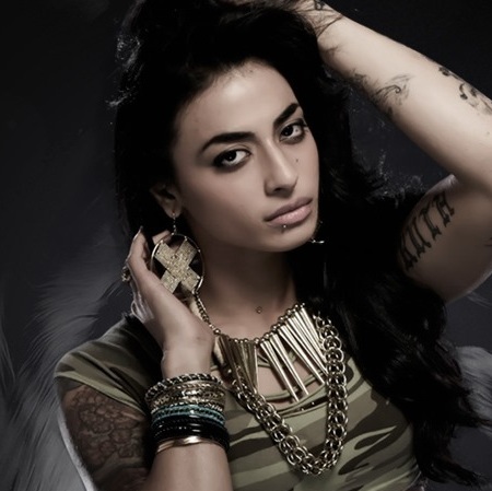BANI J 