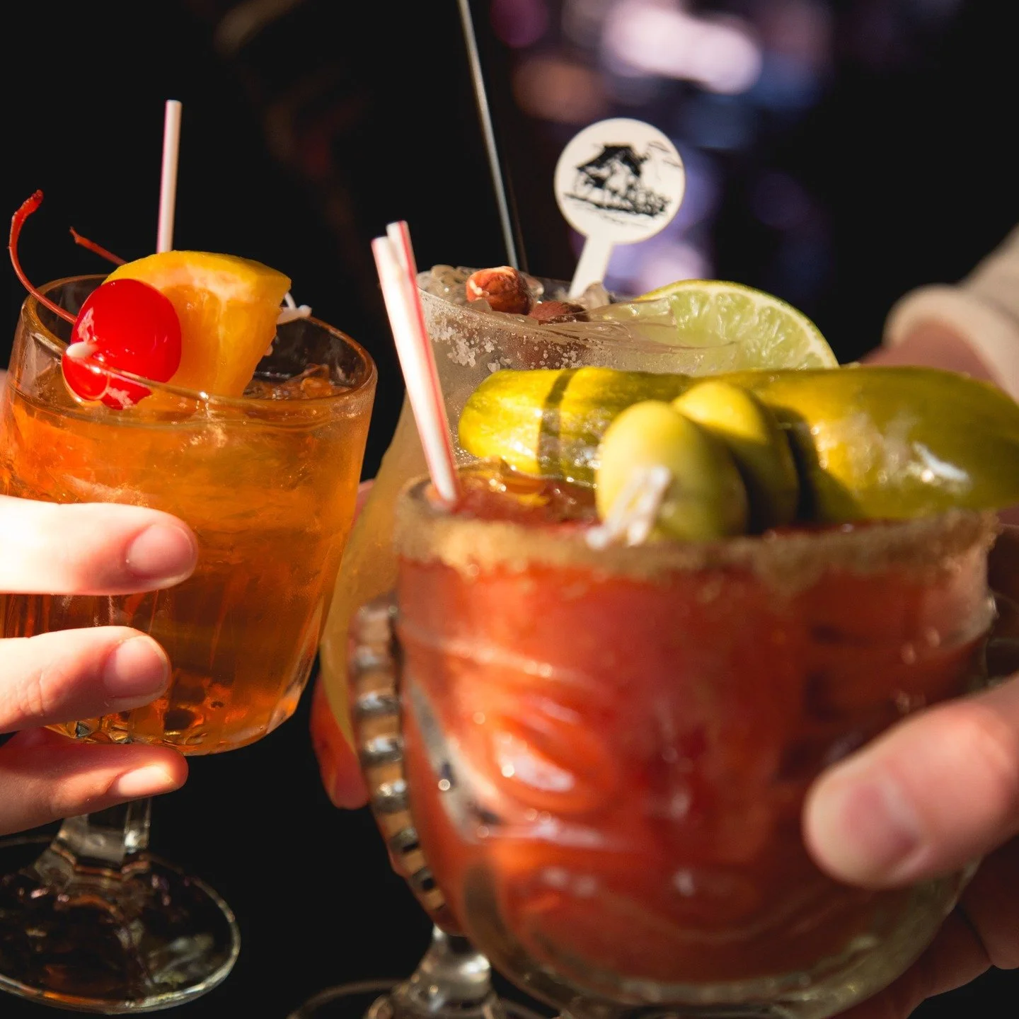 Join us for Happy Hour today from 2-5pm in the Stagecoach Bar🍸