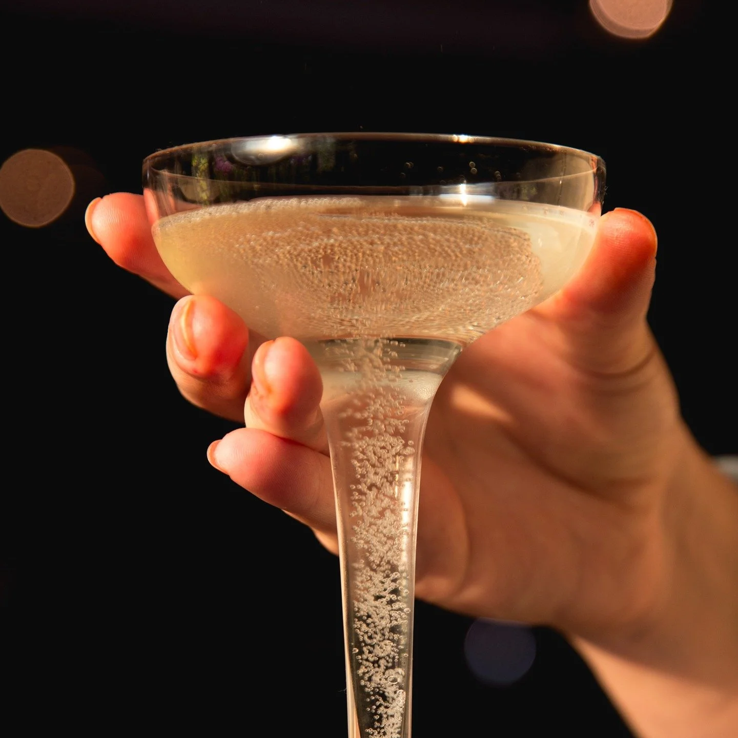 Cheers to the extra hour of sleep we all got last night! 🕰