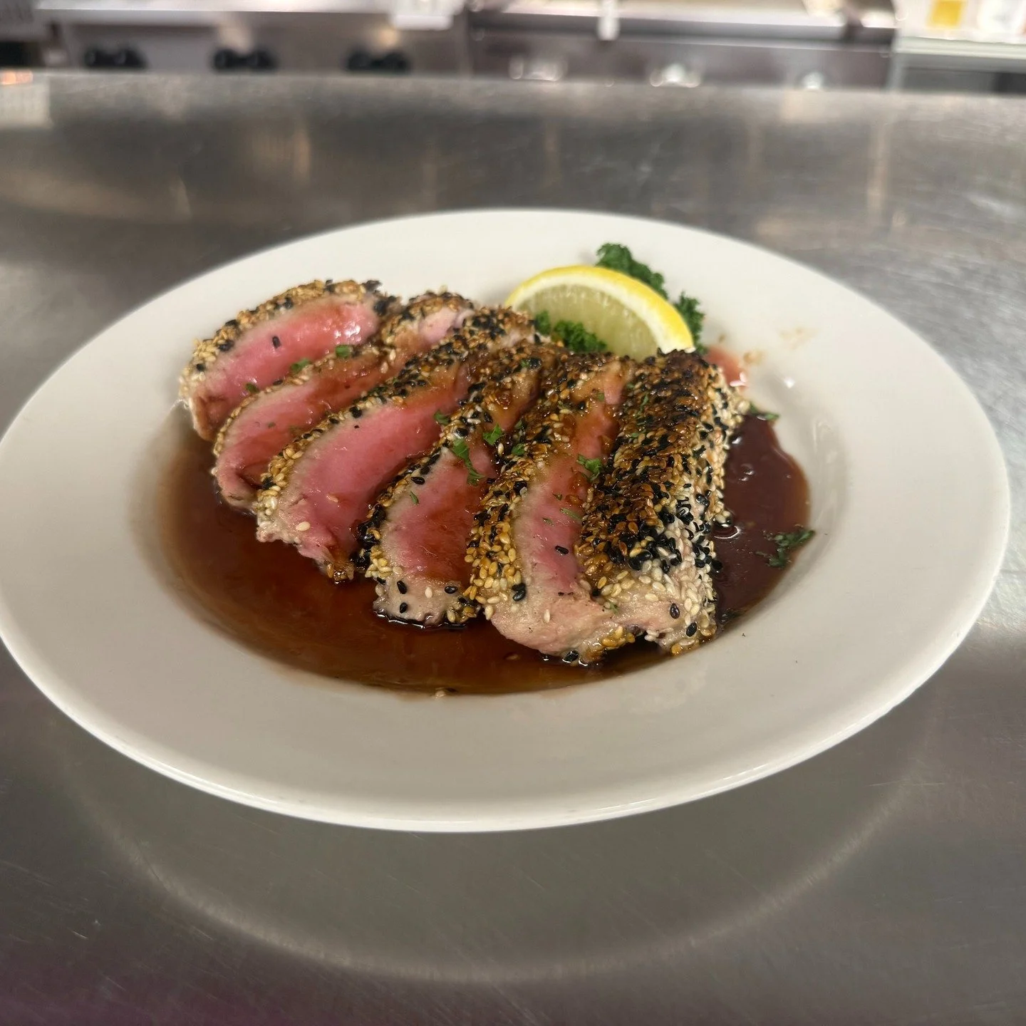 ☃️Check out one of our January Dinner Specials: Teriyaki Tuna🐠

Sesame-seared 8oz yellowfin ahi tuna, finished with our house-made teriyaki sauce. Served with choice of au gratin, western, French fries, or baked potato. Choice of salad, soup, herrin