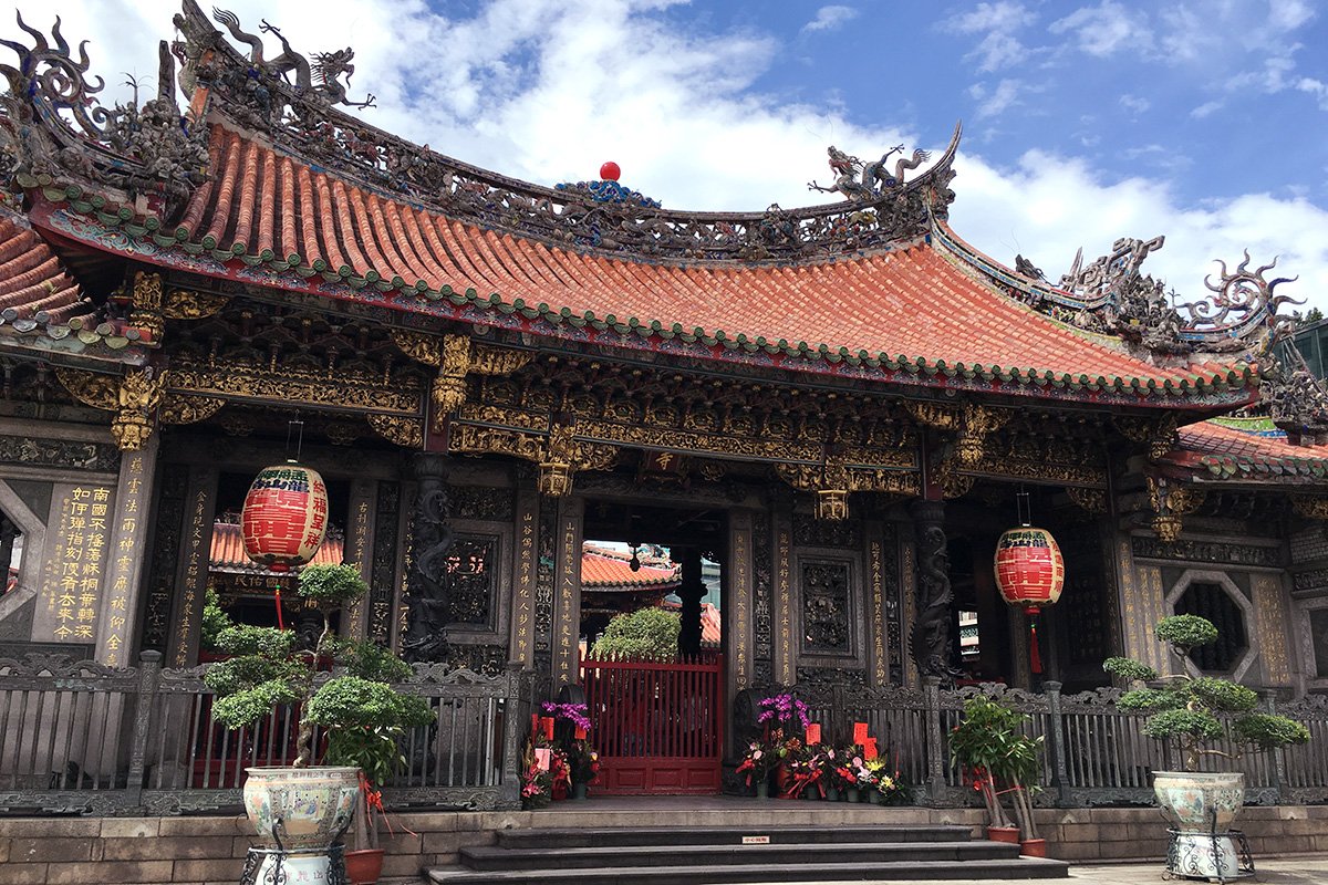 Taipei-Longshan-Temple.jpg