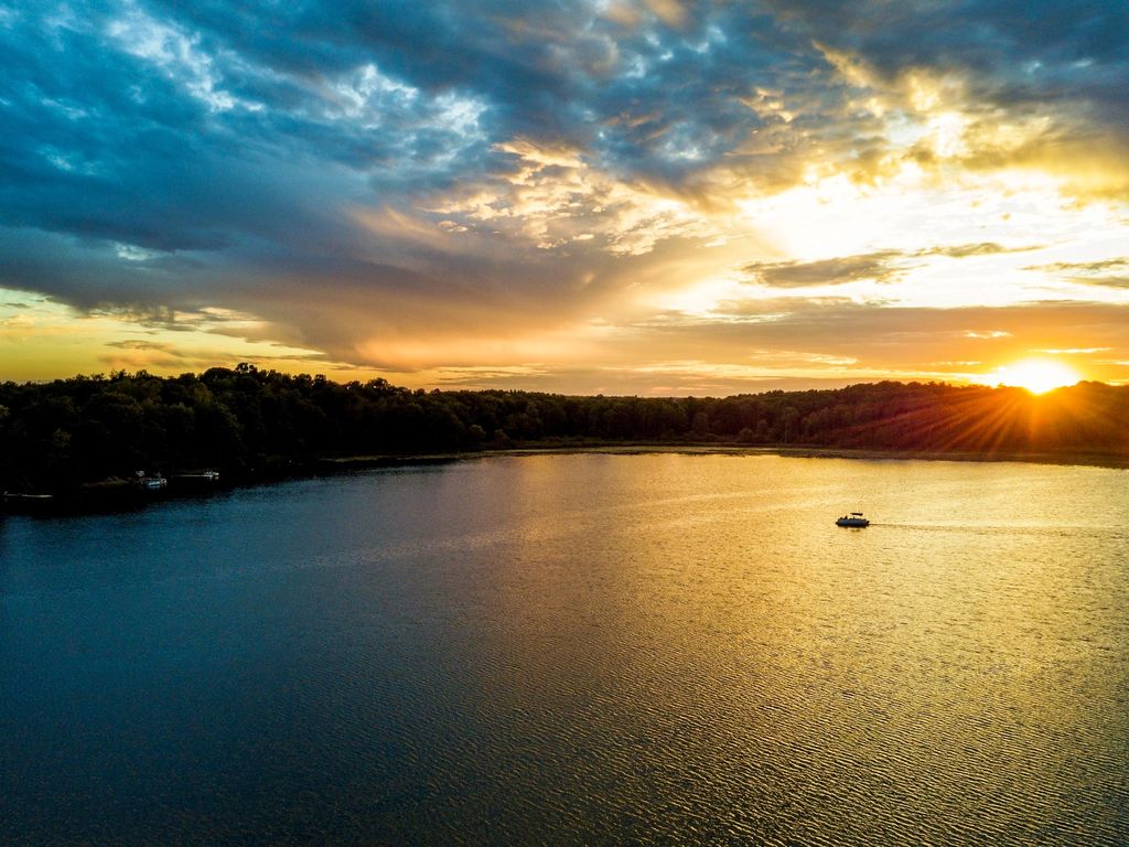 One of our favorite shots of Stone Lake...heavenly!