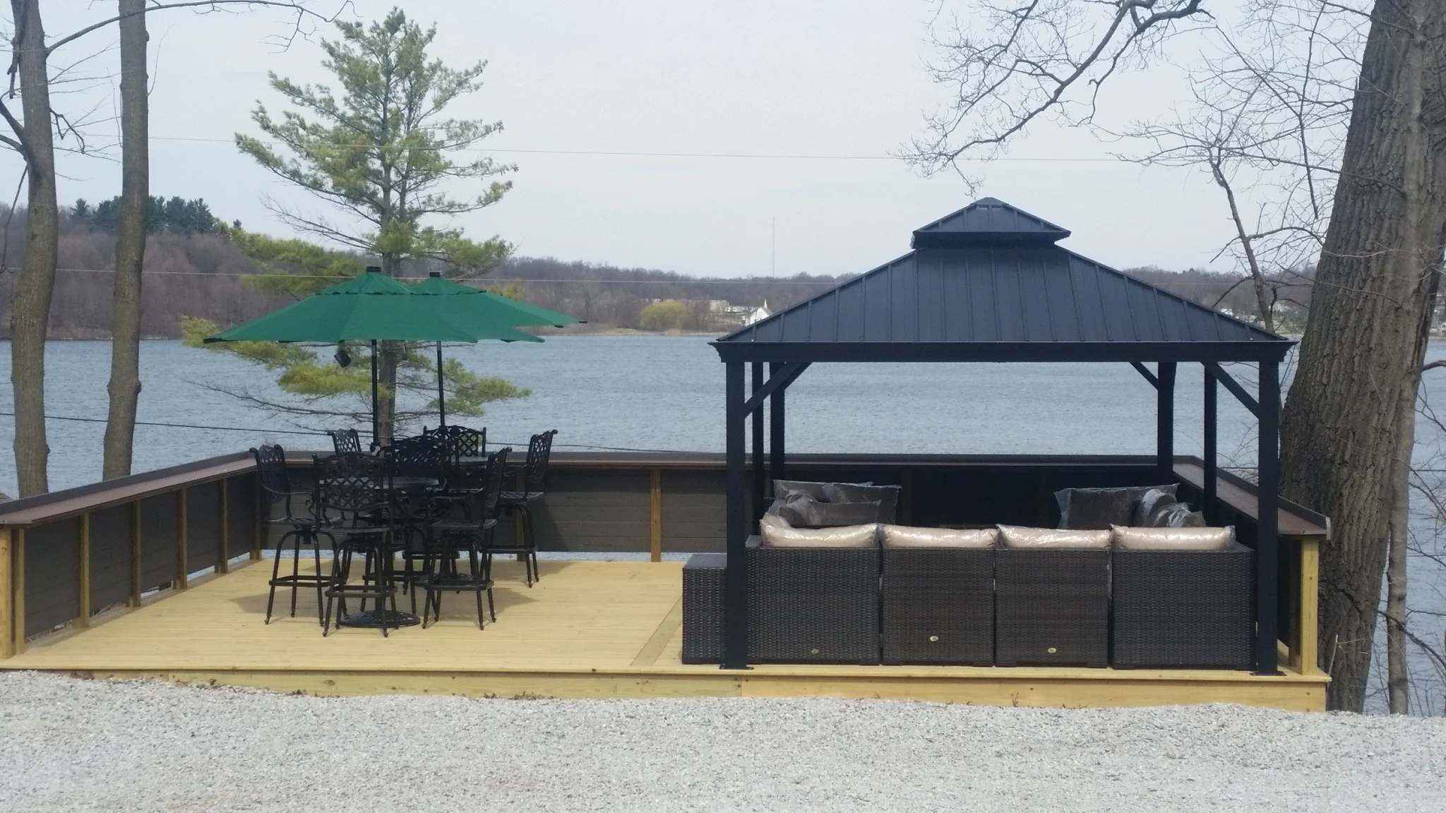 The Woodland Lodge’s new 756ft² deck with 12x20’ gazebo & seating for 22+ friends and family.