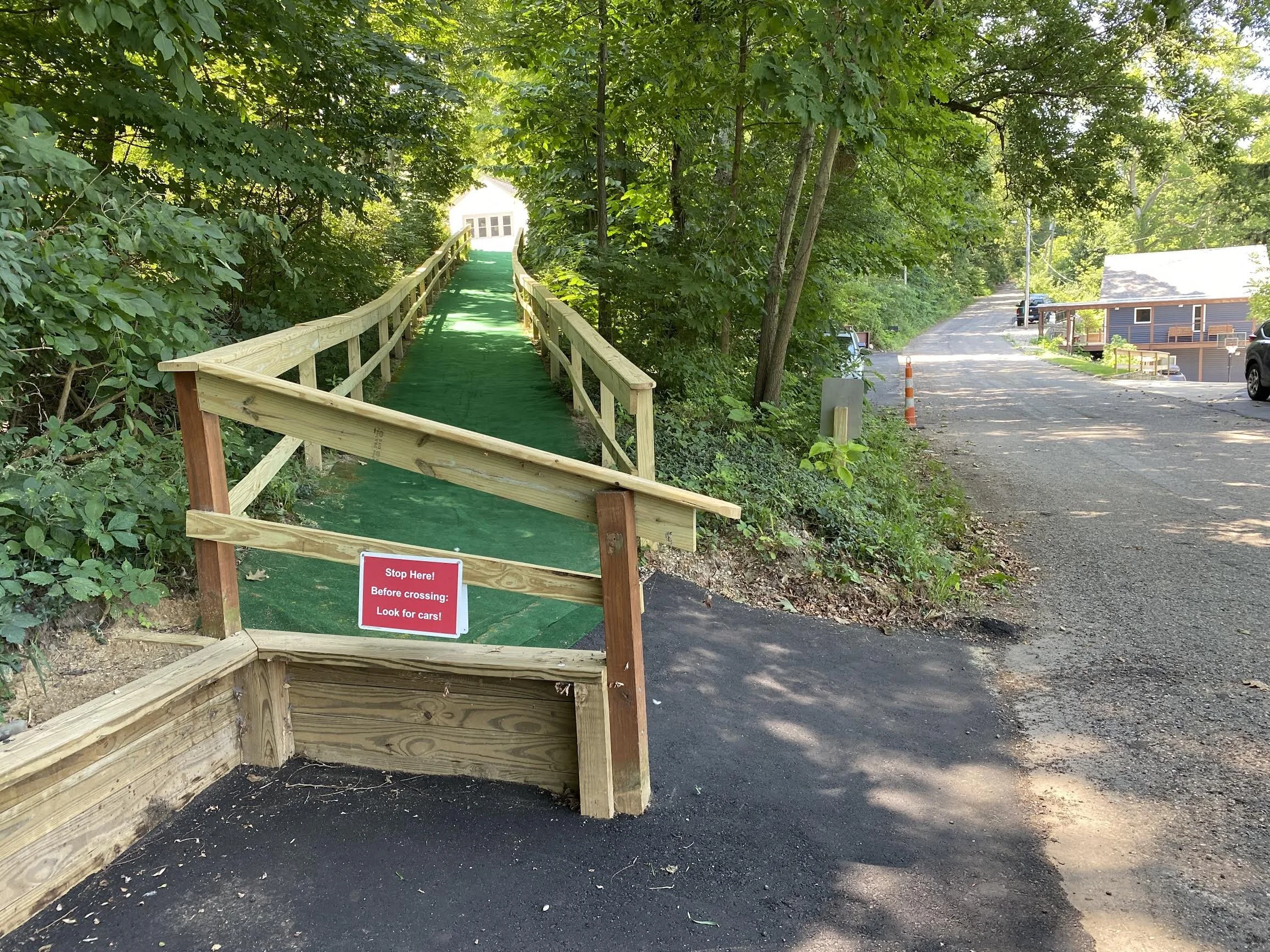 Here's the path from the Woodlands Lodge to the lakeside log cabin (just out of view on the right). It’s exactly 295ft from the Woodlands Lodge front door to the Log Cabin front door.