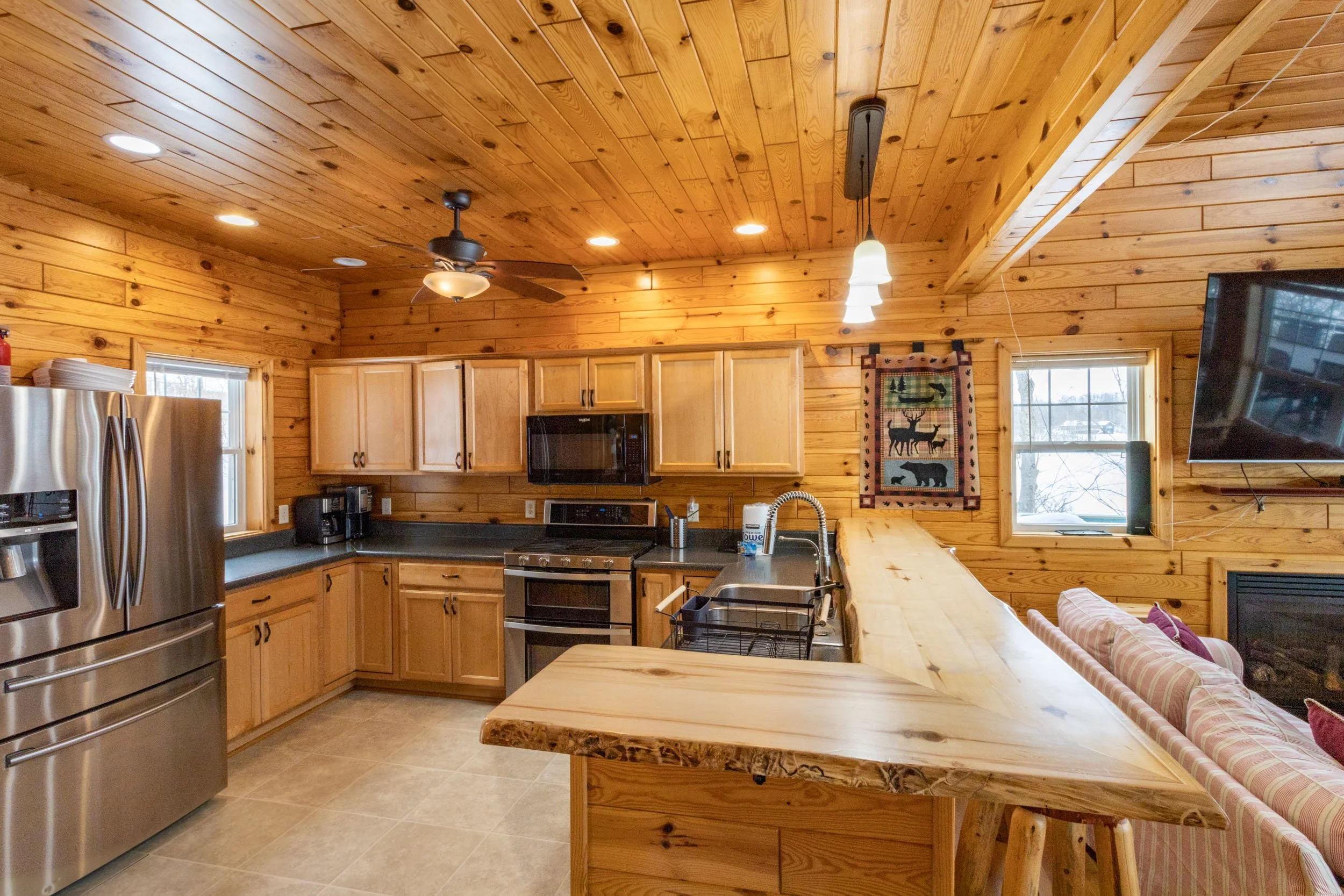  Kitchen is fully equipped with sparkling new appliances. Open design means chefs stay involved while cooking! 