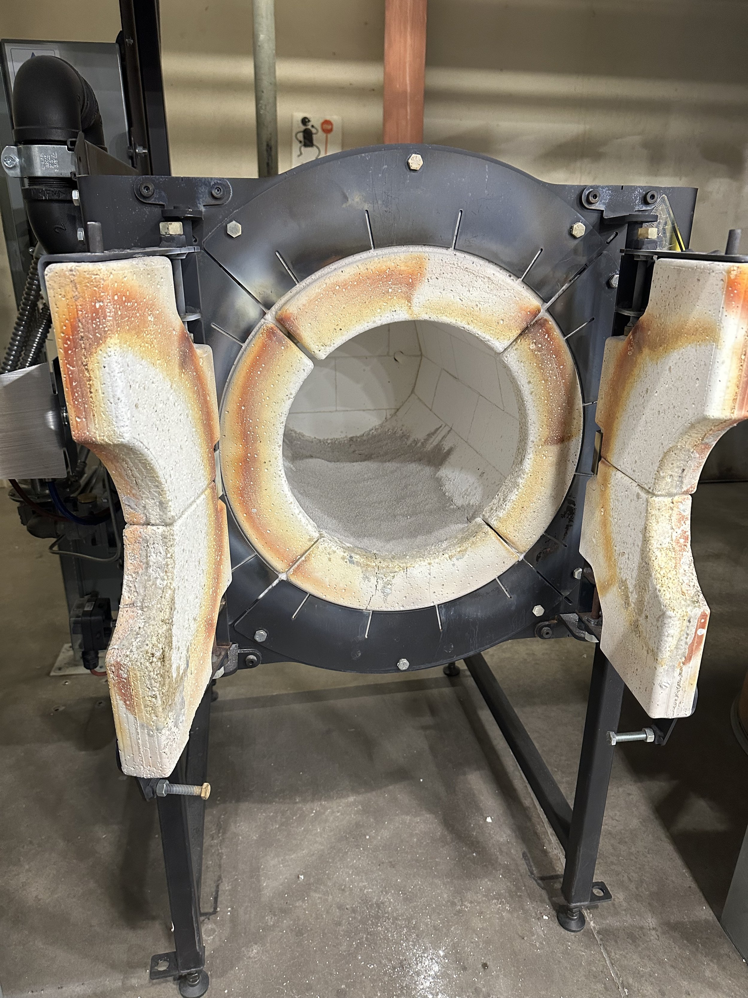 Fixing the glassblowing reheating furnace