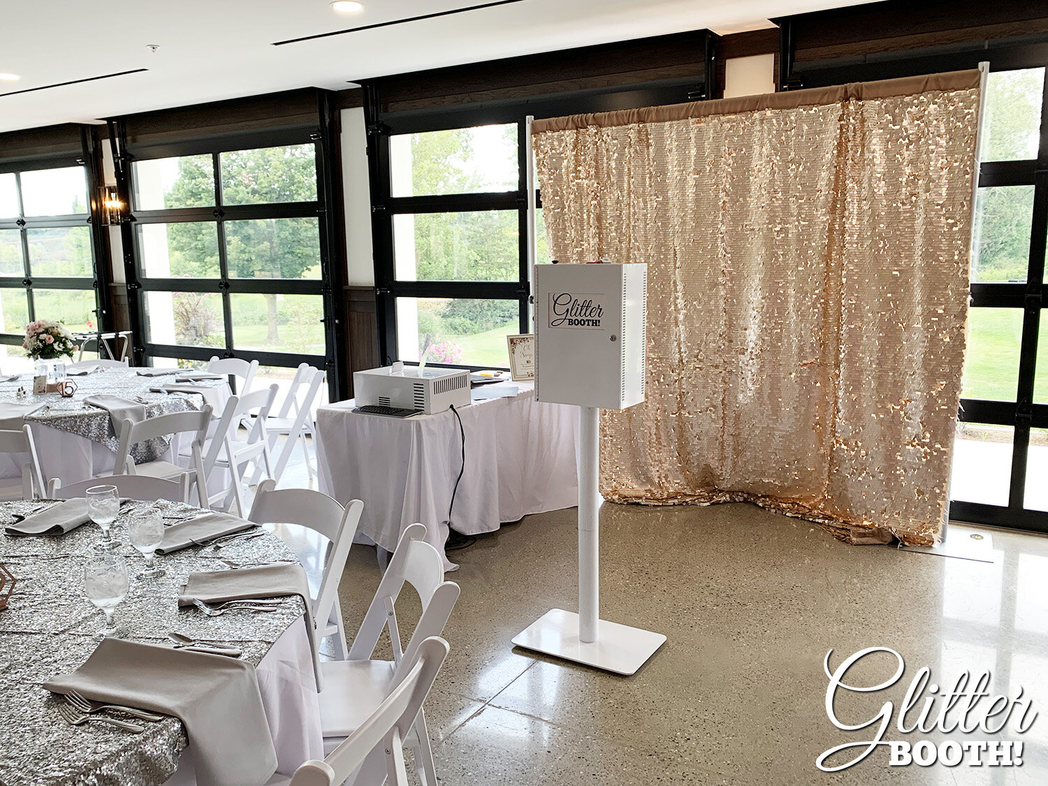 glitter booth photo booth rental quinceanera guest book IMG_0017.jpg