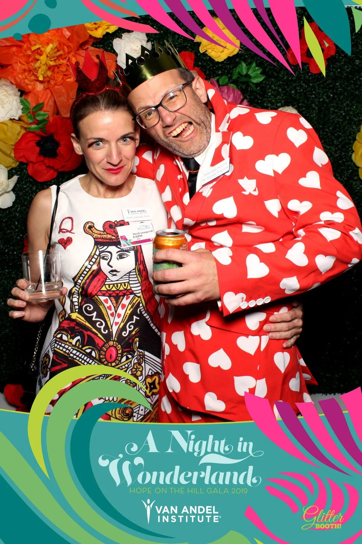 4x6-Van-Andel-Institute-Hope-on-the-Hill0Gala-2019-Glitter-Booth-Photo-Booth-Rental-003.jpeg