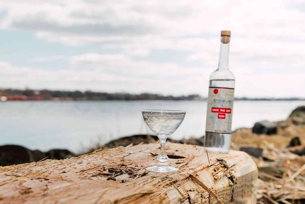 Rhodium x Save The Bay Gin at the Hot Club