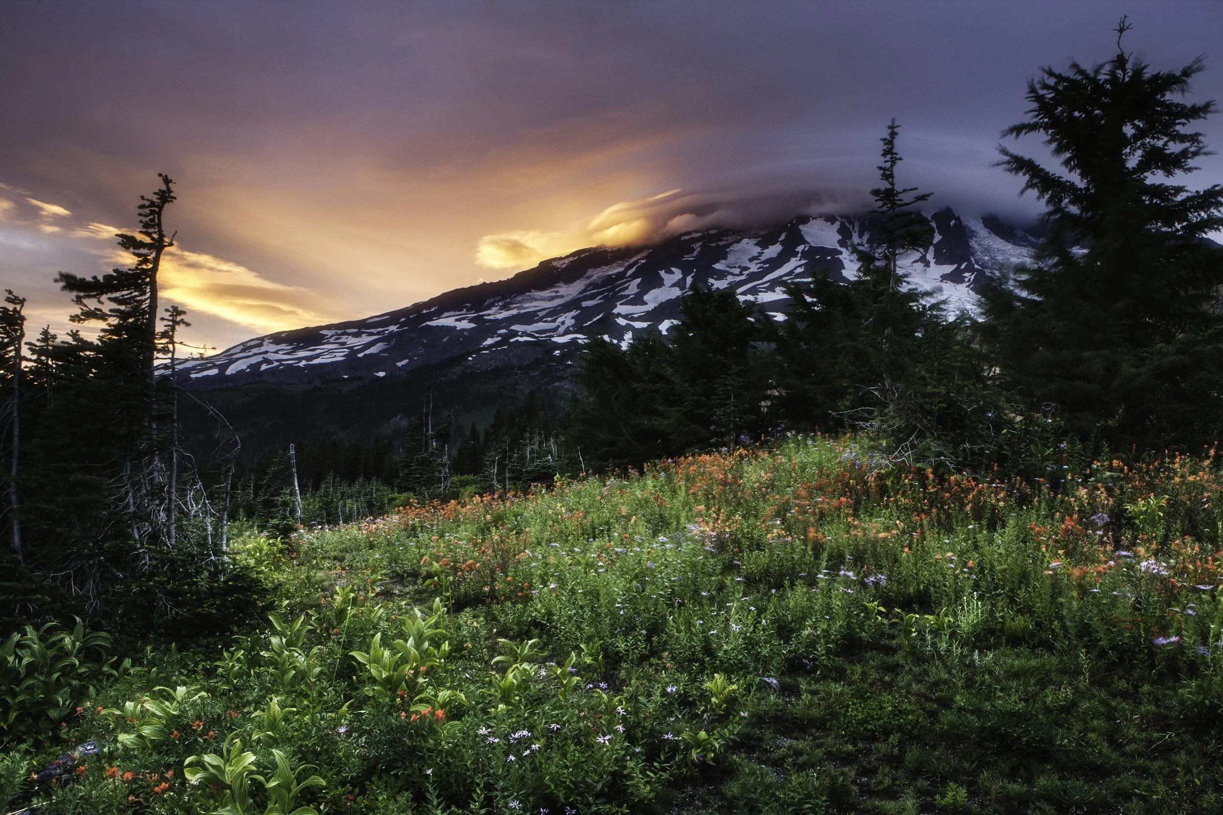 mount-rainier-dramatic-clouds.jpg