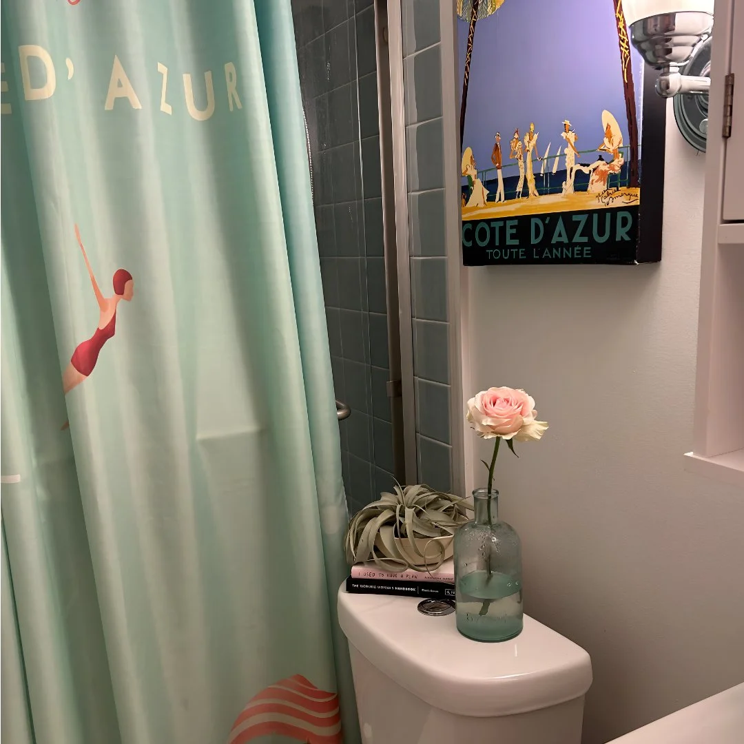 bathroom cottage1.jpg