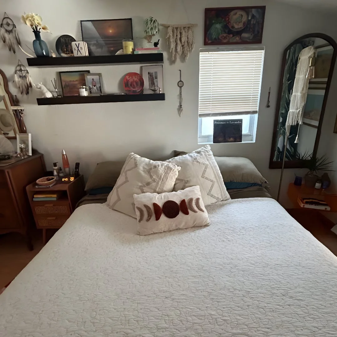 bedroom cottage.jpg