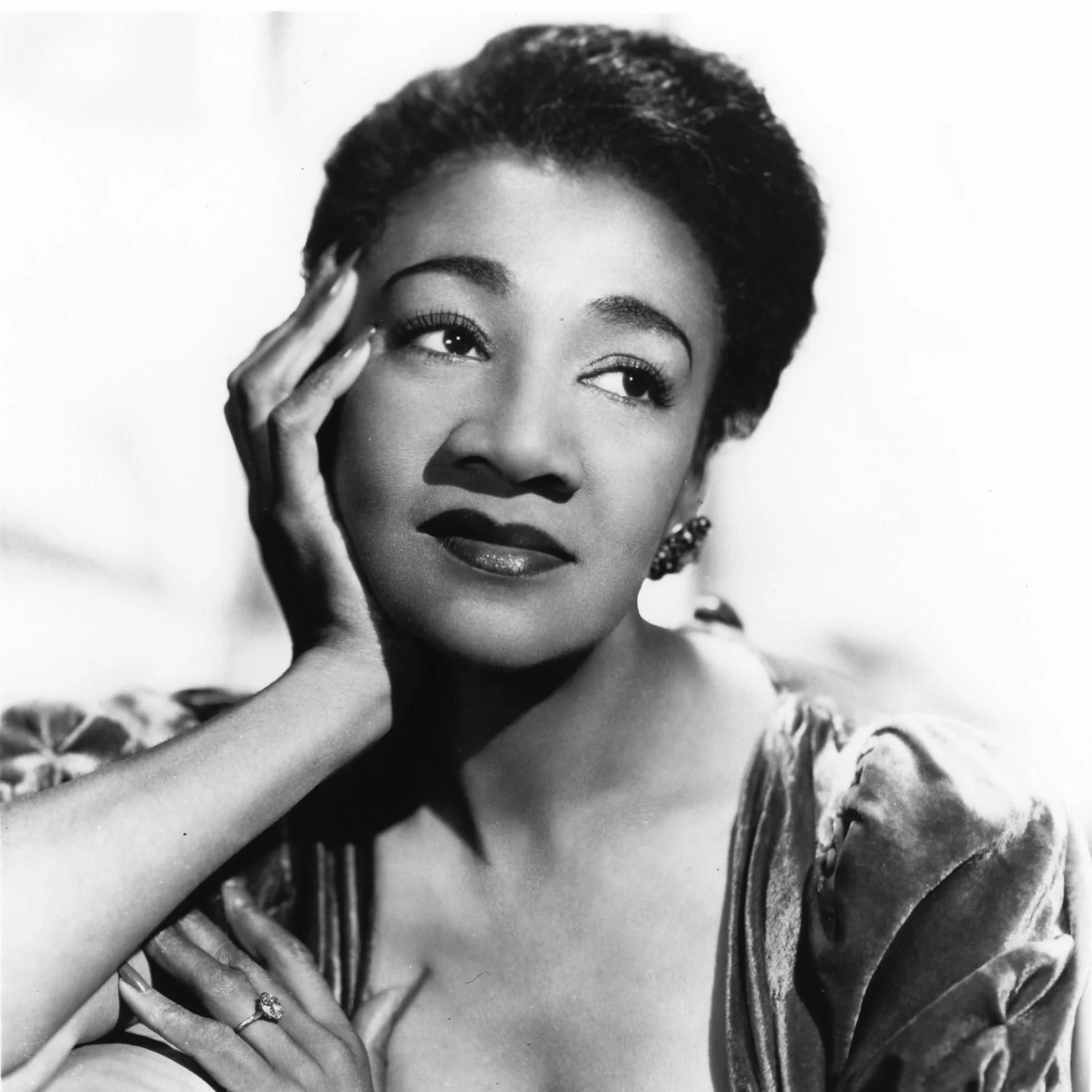 Alberta Hunter, ca. 1940