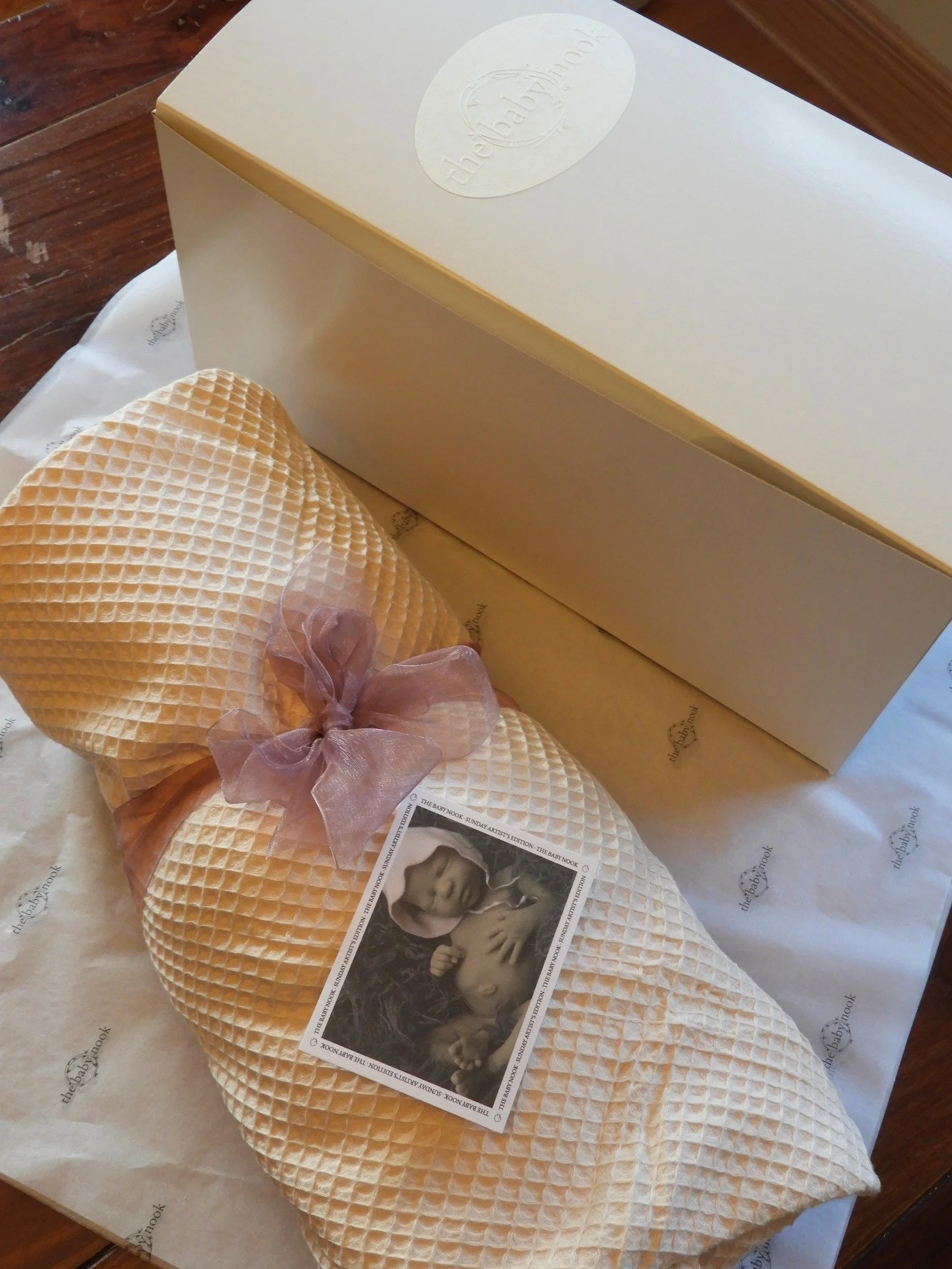 Presentation has always mattered at The Baby Nook ❤ Because Sunday is a special Artist's Edition of 35, we took things a step further for her packaging. Each Sunday kit comes in a The Baby Nook gift box, wrapped in a thick waffle blanket, and include