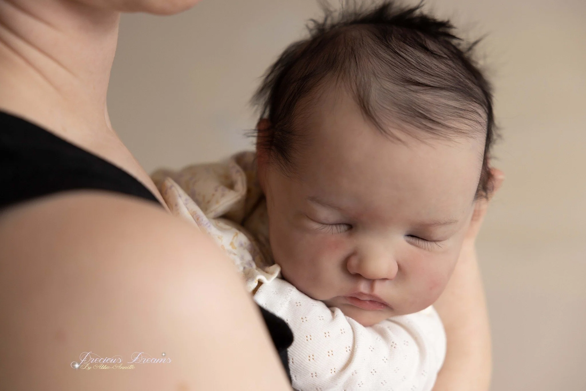 Winnie kits are temporarily out of stock while Kris and Kelly catch up on orders from her initial release. Thank you all so much for the love on her edition! We'll reopen orders in a month or so.