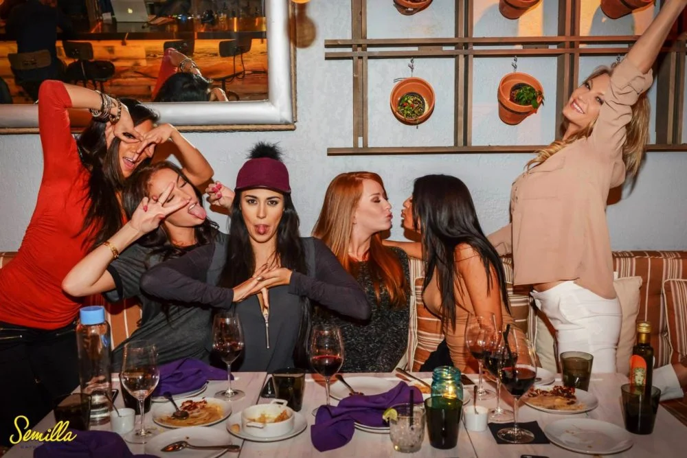 girls-dinner-miami2.jpg