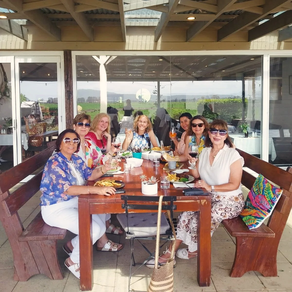 What a wonderful group of women! Here&rsquo;s a picture of Patricia Voigt and her friends celebrating three birthdays&hellip;all visiting from Columbia! It was a pleasure to look after you all.