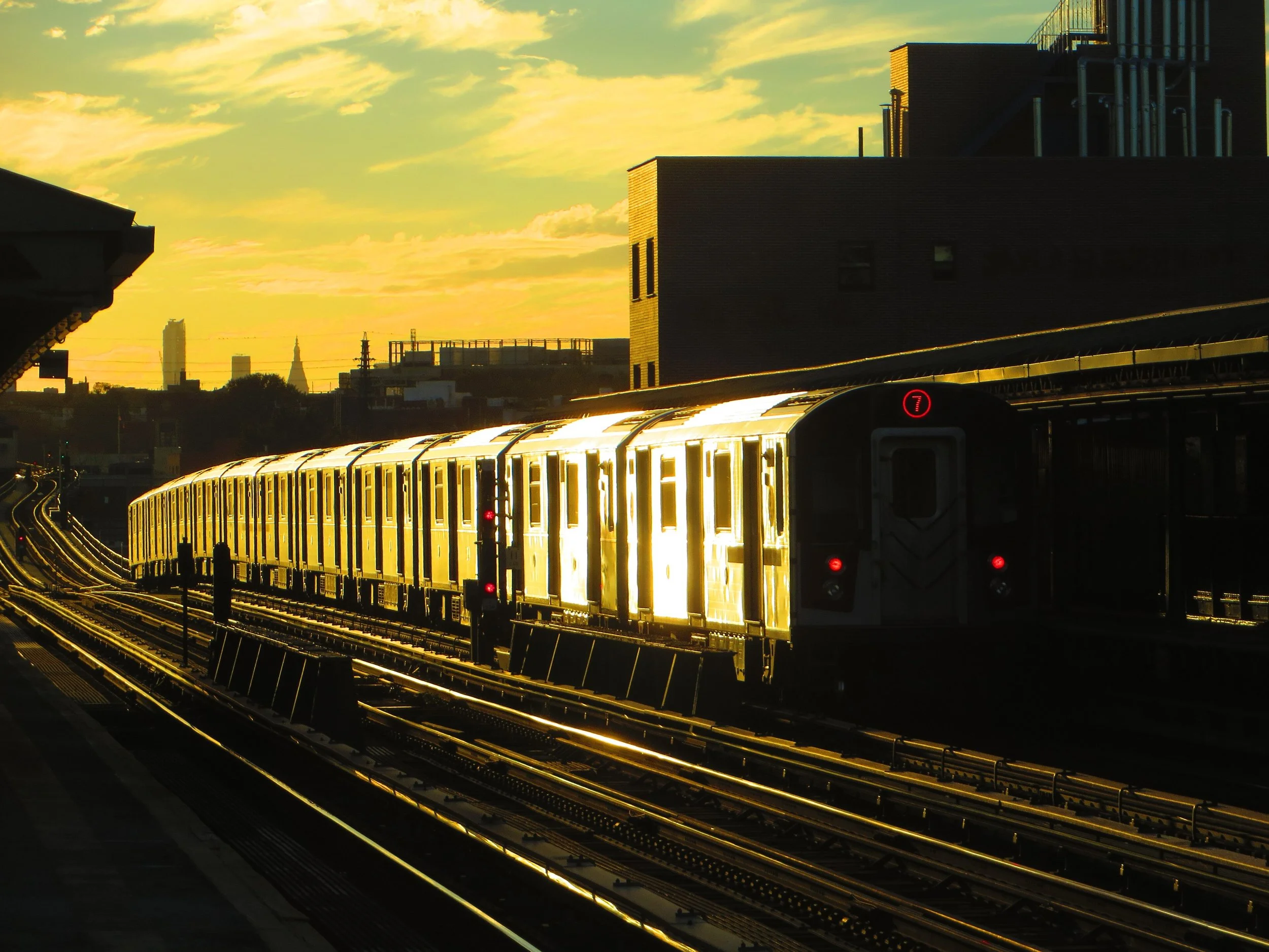 NYC_Subway_R188_7_Train_at_69_St-Fisk_Av.jpg
