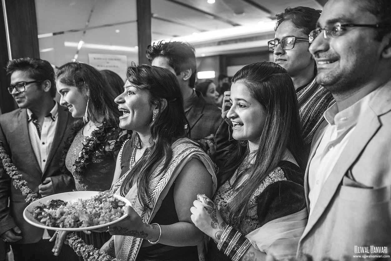 Candid Photographer in Lucknow | Purva & Dhawal Lucknow Wedding | Candid Photography