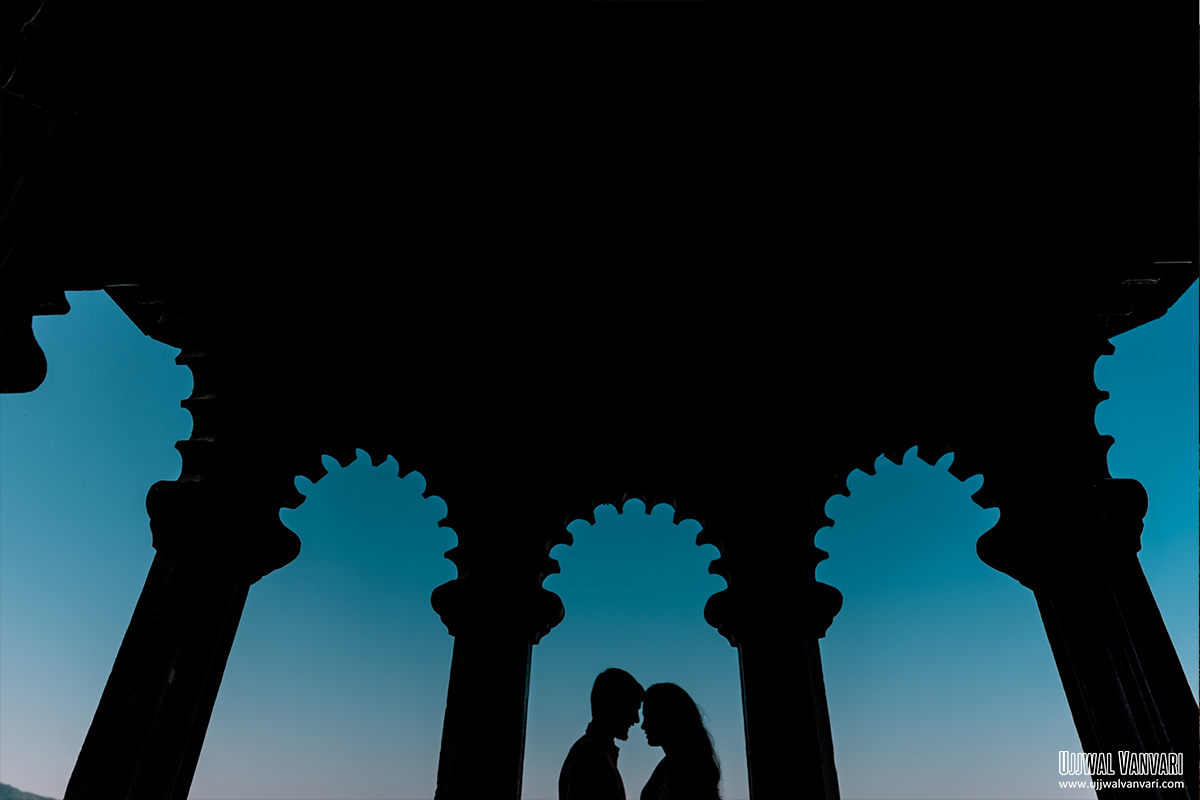 Couple silhouette Udaipur