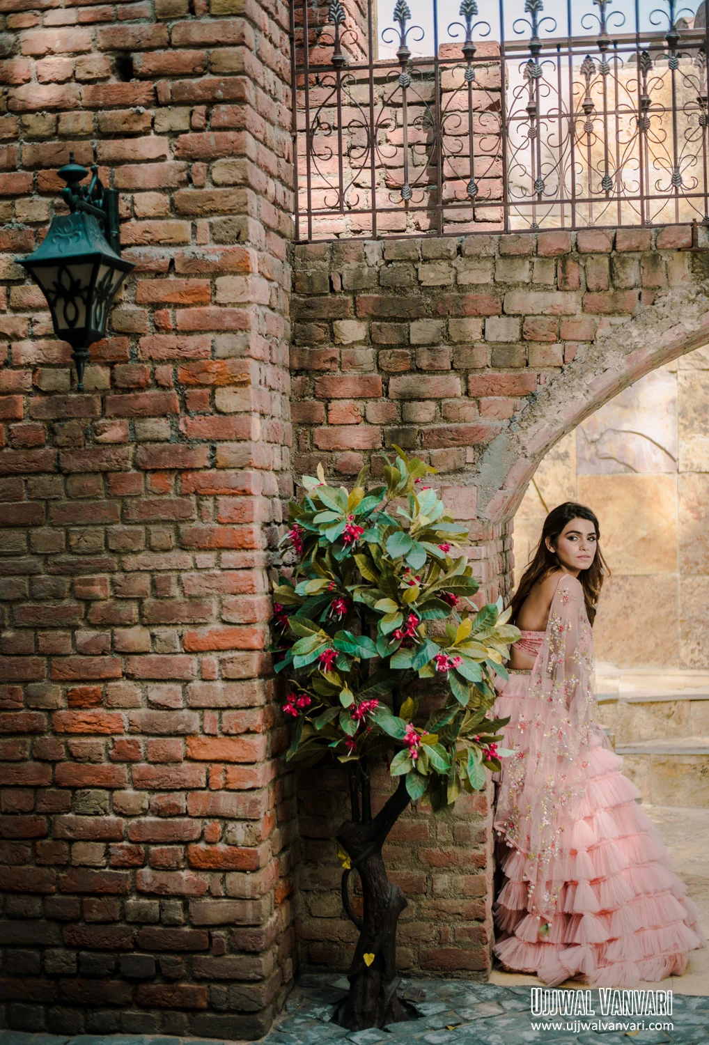 Dixika Vanvari at The Perfect Location