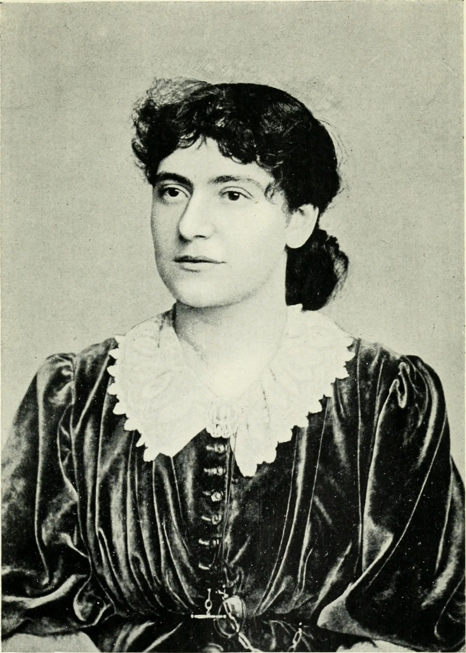 Mrs_Eleanor_Marx_Aveling,_daughter_of_Karl_Marx.jpg