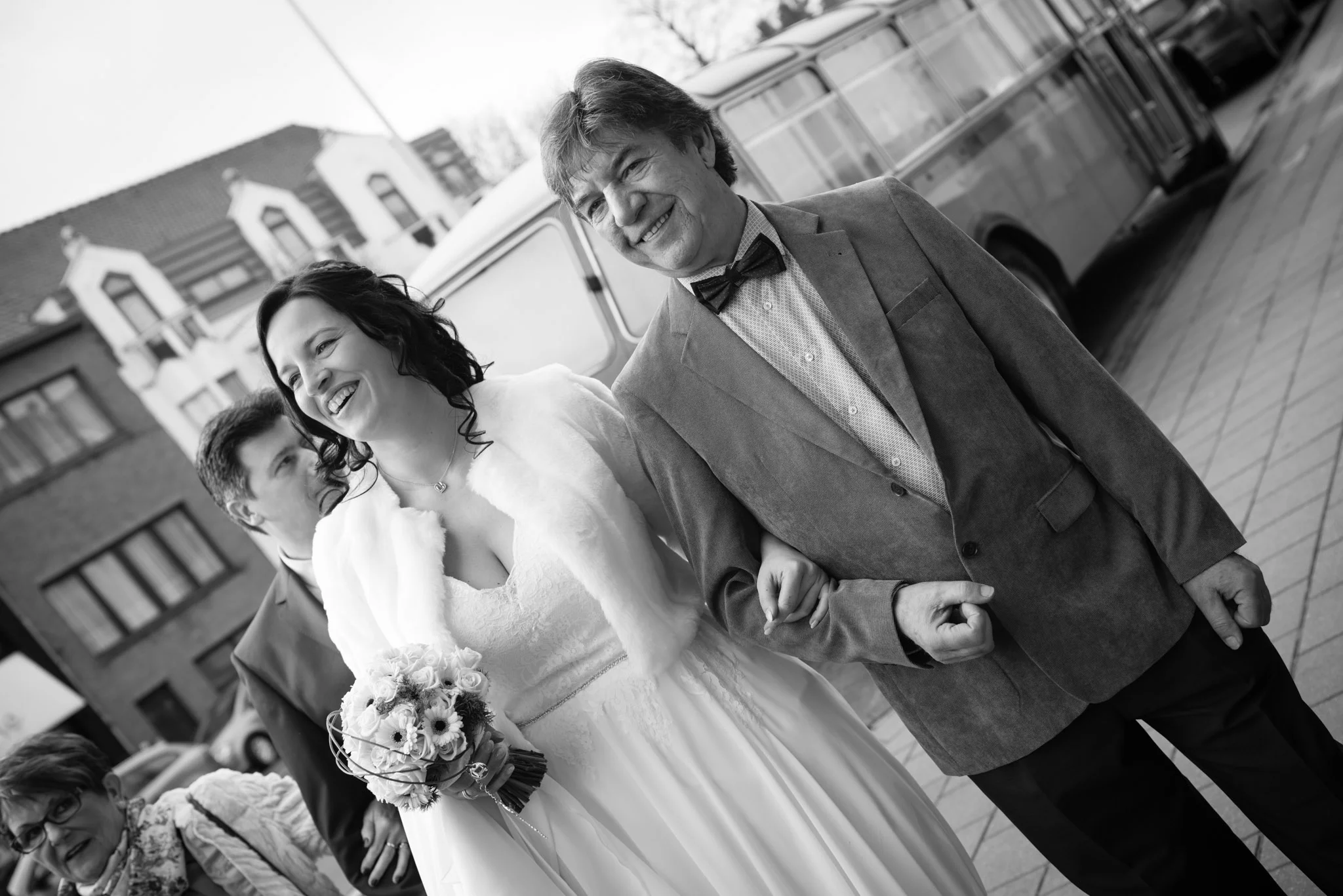 Vertrek naar trouwceremonie