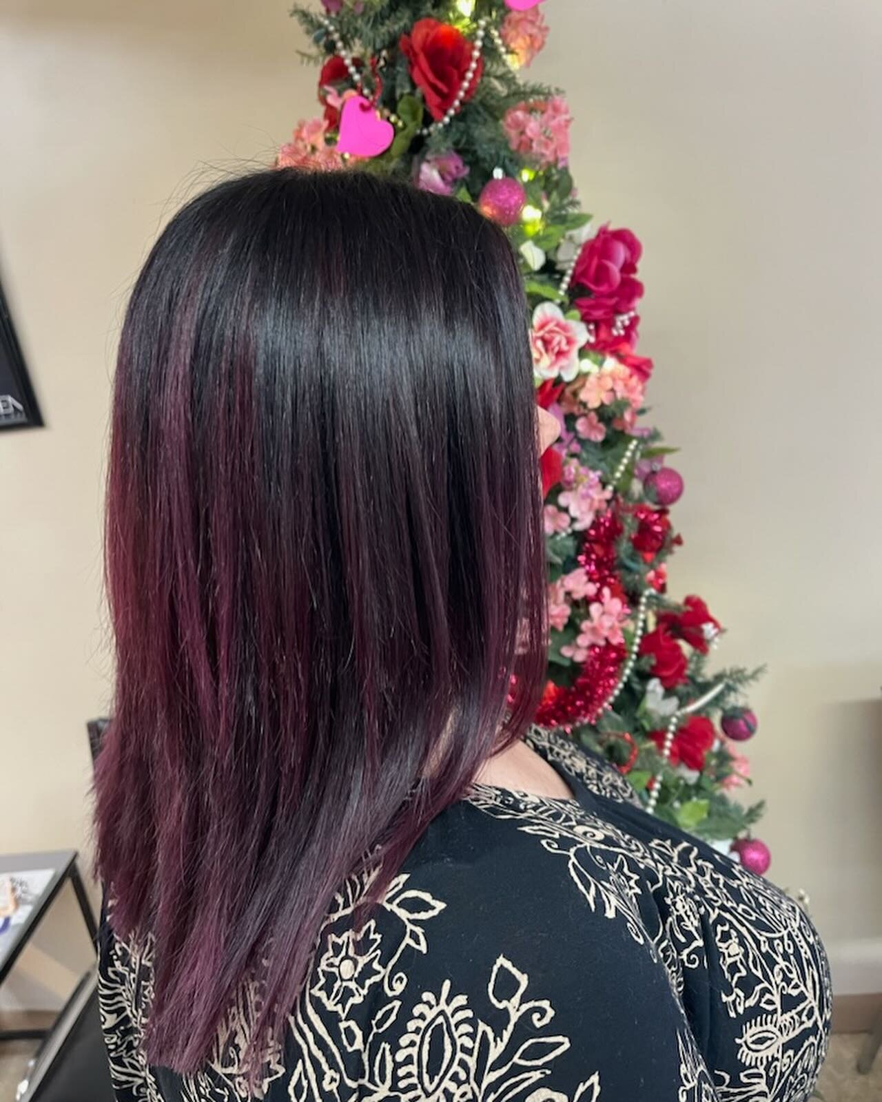 The perfect #pulpriot color for winter😍
Call today to book your appointment! (413)283-2755