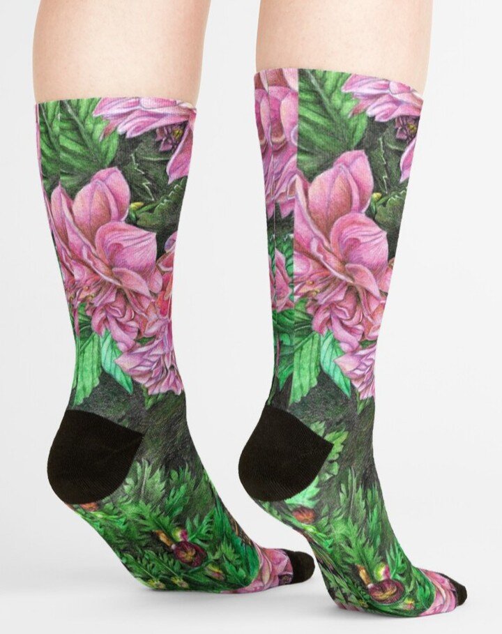 No garden? No problem. 

&quot;A Clump of Pink Dahlias in Quarry Bay Park&quot; His and Hers socks designed by Supermaya.

Full collection @redbubble:
https://www.redbubble.com/shop/ap/101001151?asc=u

#daintypinkdahlias #dahliaflorets #gardensocks #