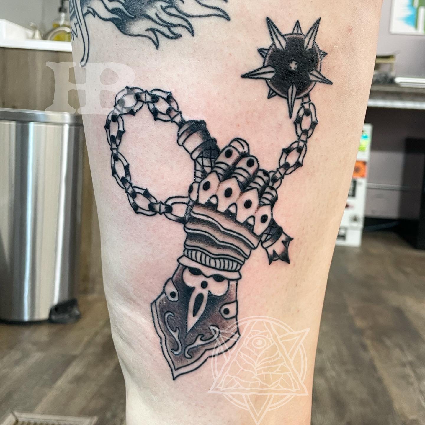 One of my favorite pieces to date - a gauntlet for MADISON (Plus a glimpse of a fully healed werewolf). Thank you again!
.
.
.
#tattoo #tattooshop #tattooart #iowatattoo #cedarrapidstattoo #traditionaltattoo #americantraditional #neotraditional #fant