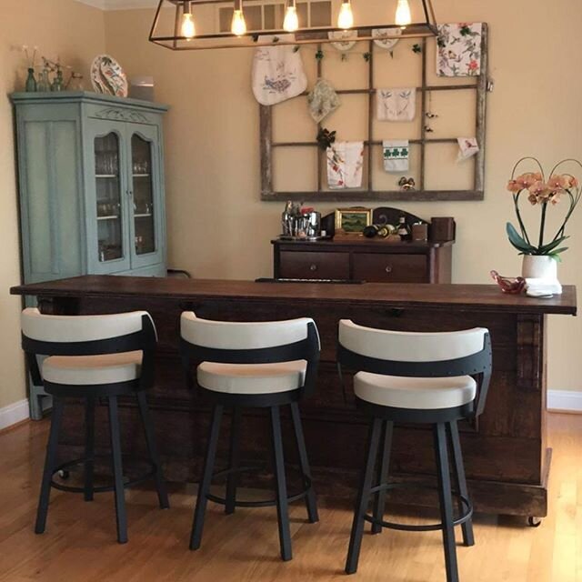 This customer&rsquo;s bar room, decorated with her bar found at The Barn, is exactly where we&rsquo;d like to be this weekend! Cheers to Friday 🍷 We hope you have a fabulous weekend filled with loved ones and positivity.