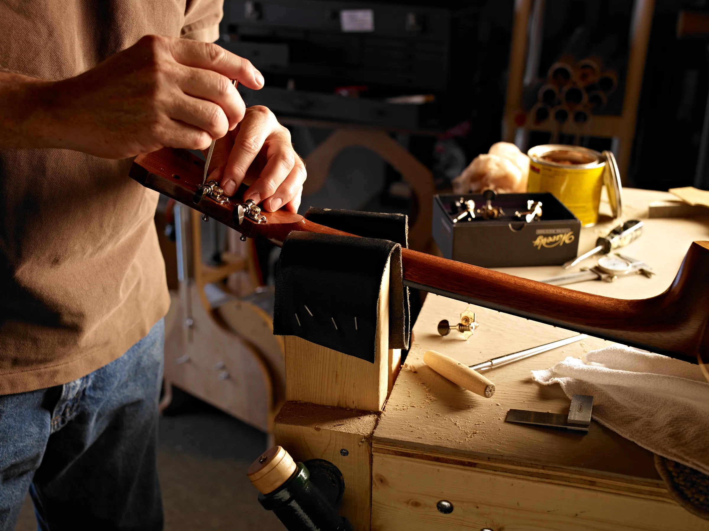 DC2389A_CurrierGuitars _032.jpg