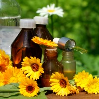 Herbal-tinctures-at-home.jpg